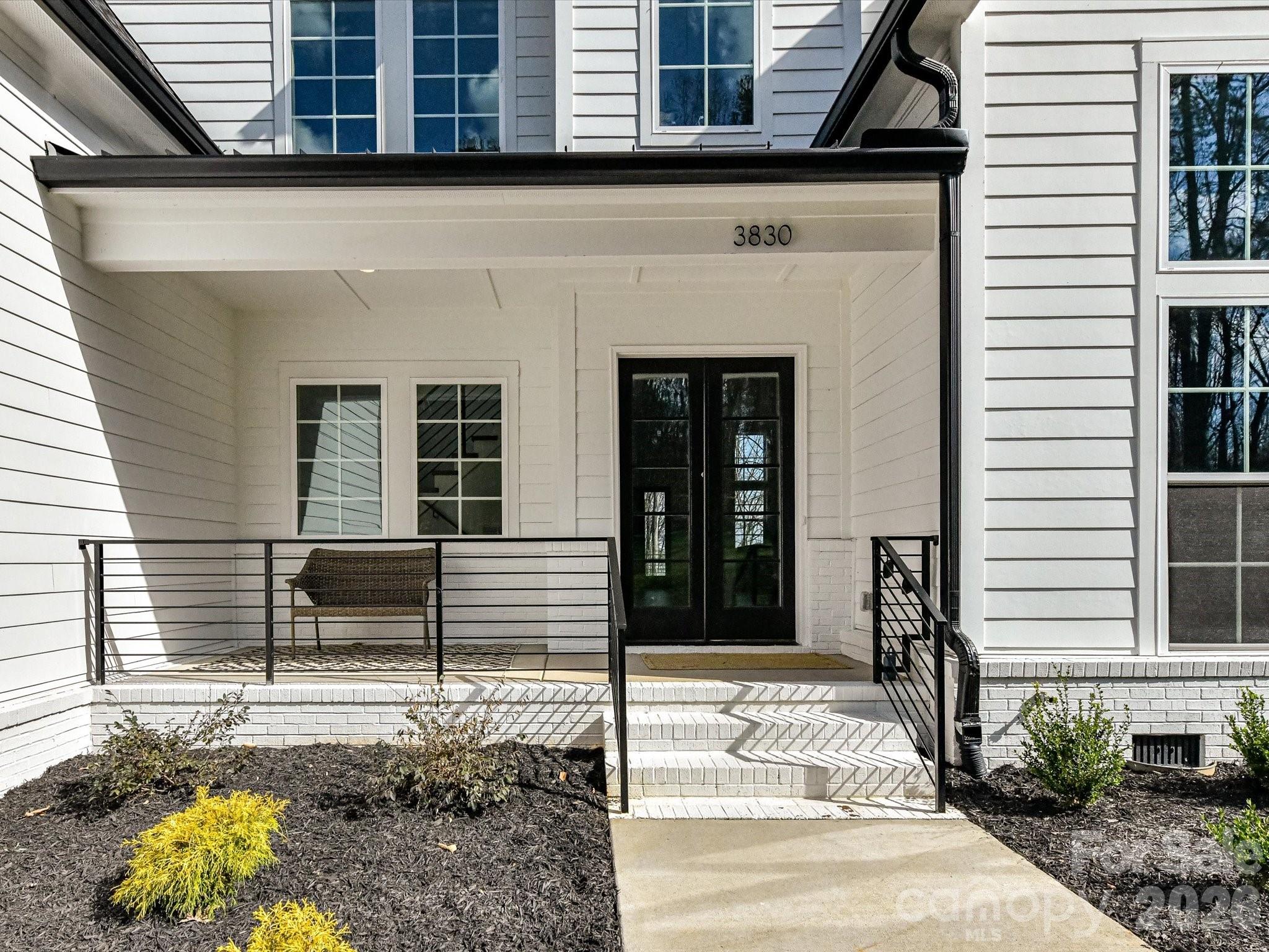3830 Mill Run — Terrell