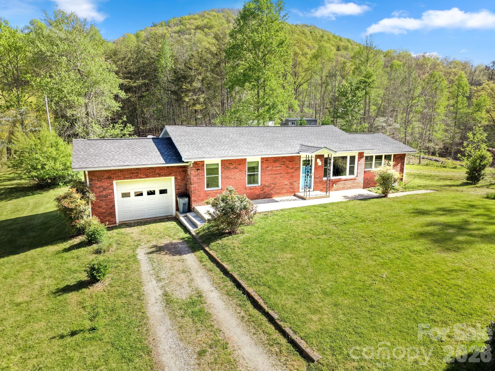 154 Cactus Lane — Franklin