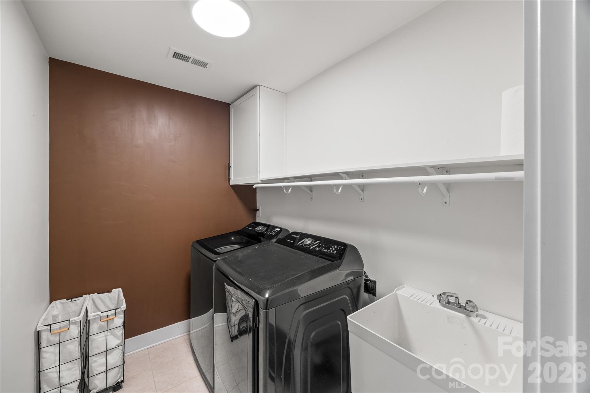 252 Hydrangea Drive — Clover
