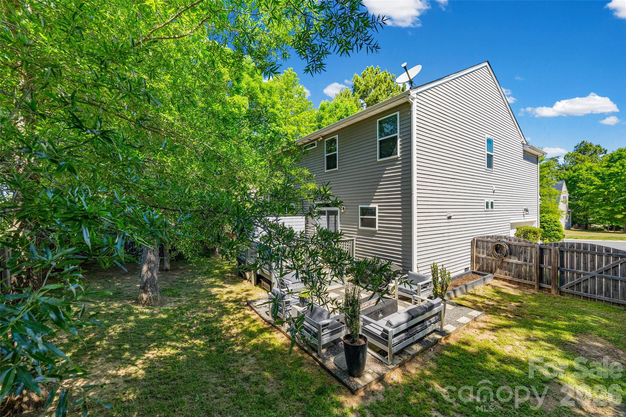 252 Hydrangea Drive — Clover