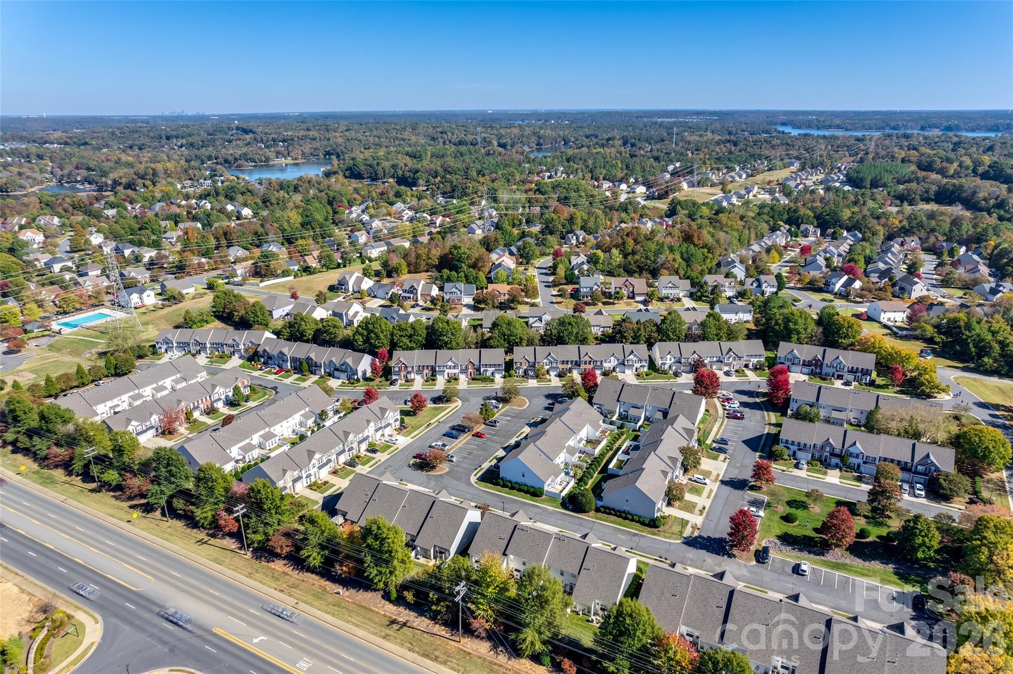 252 Hydrangea Drive — Clover