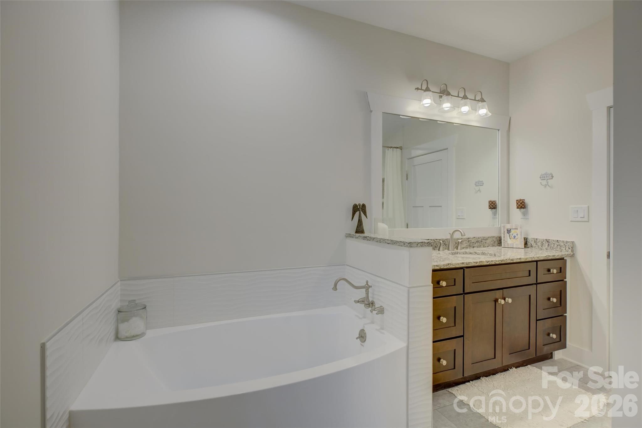 8100 Chaplin Circle — Waxhaw
