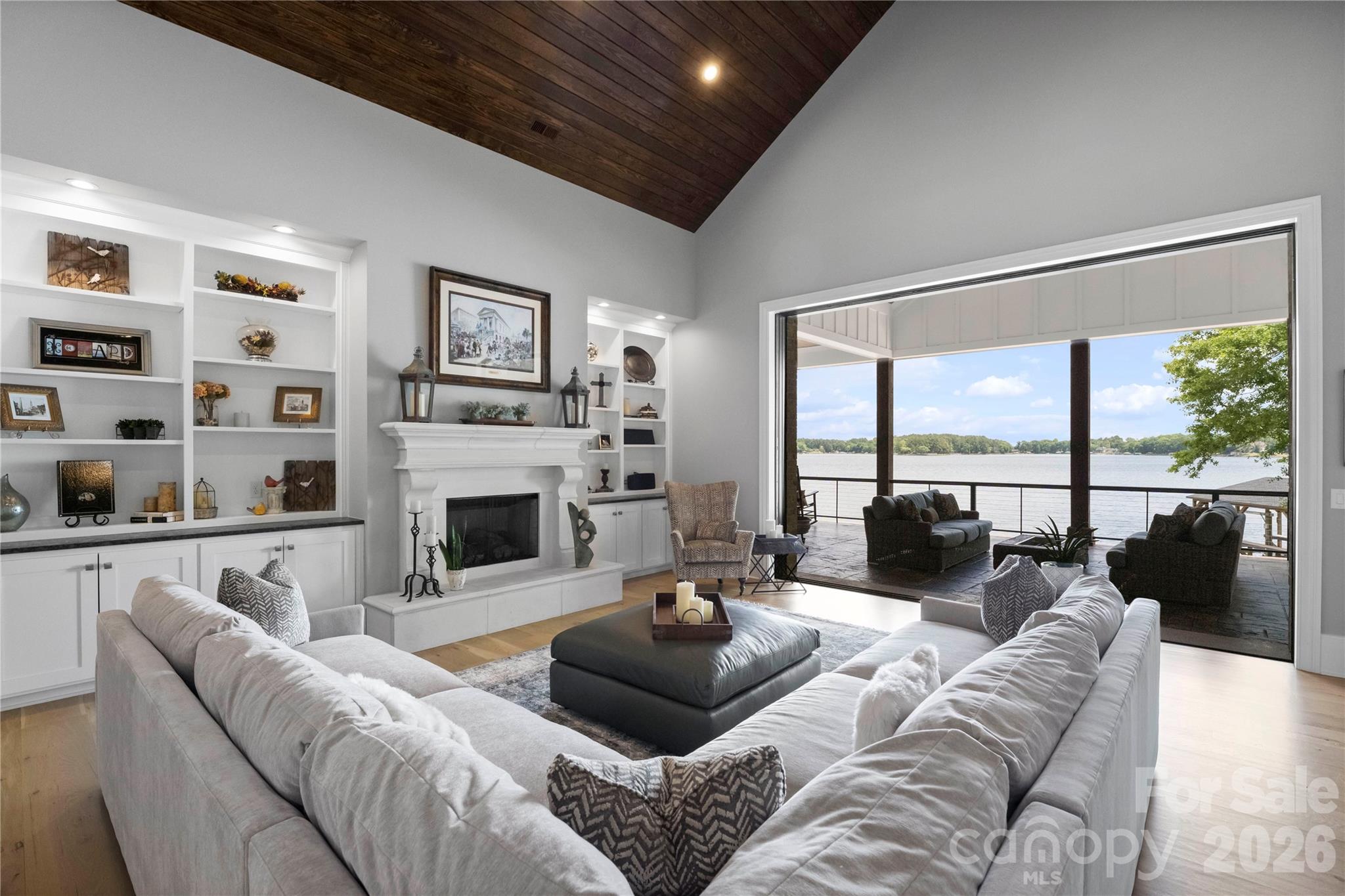 8170 Bay Pointe Drive — Denver