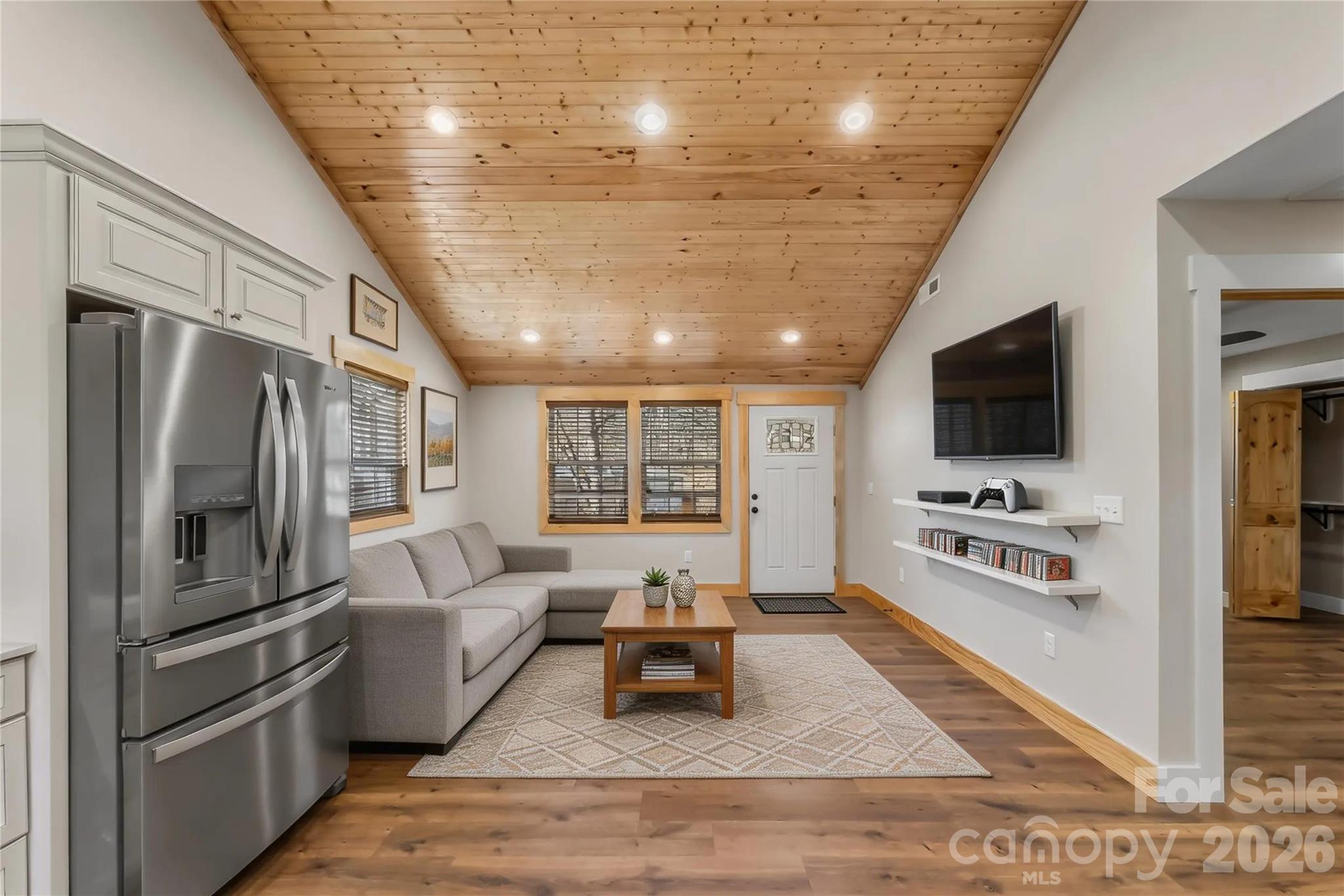 522 Brandon Road — Black Mountain