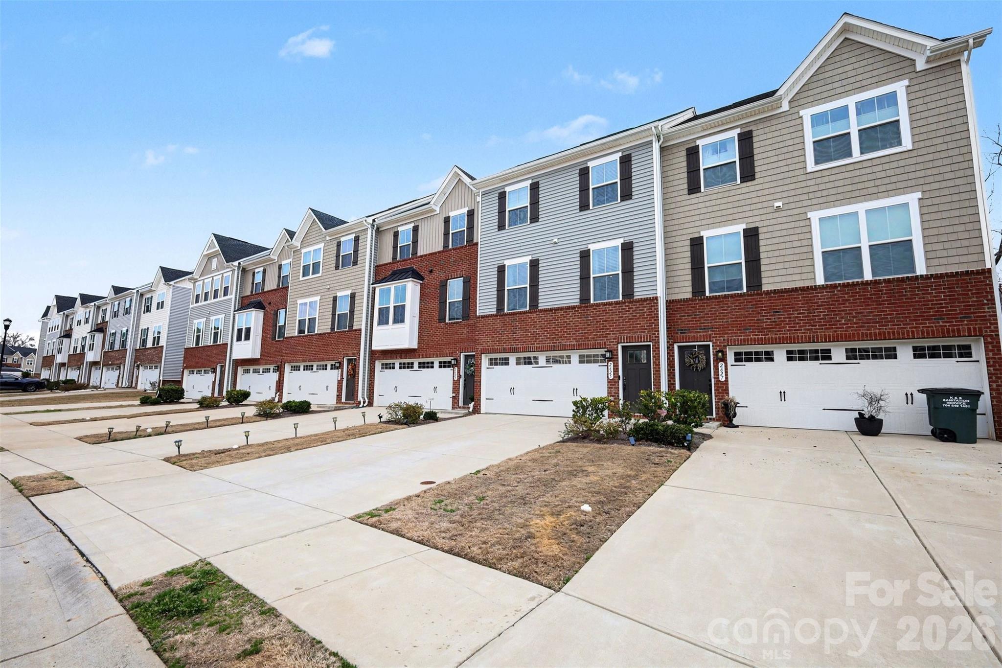 2625 Grantham Place Drive — Fort Mill