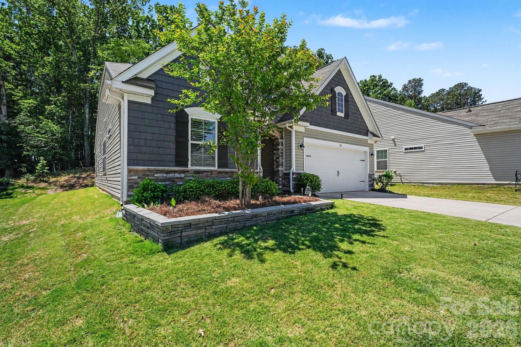 124 Goodleigh Lane — Mooresville