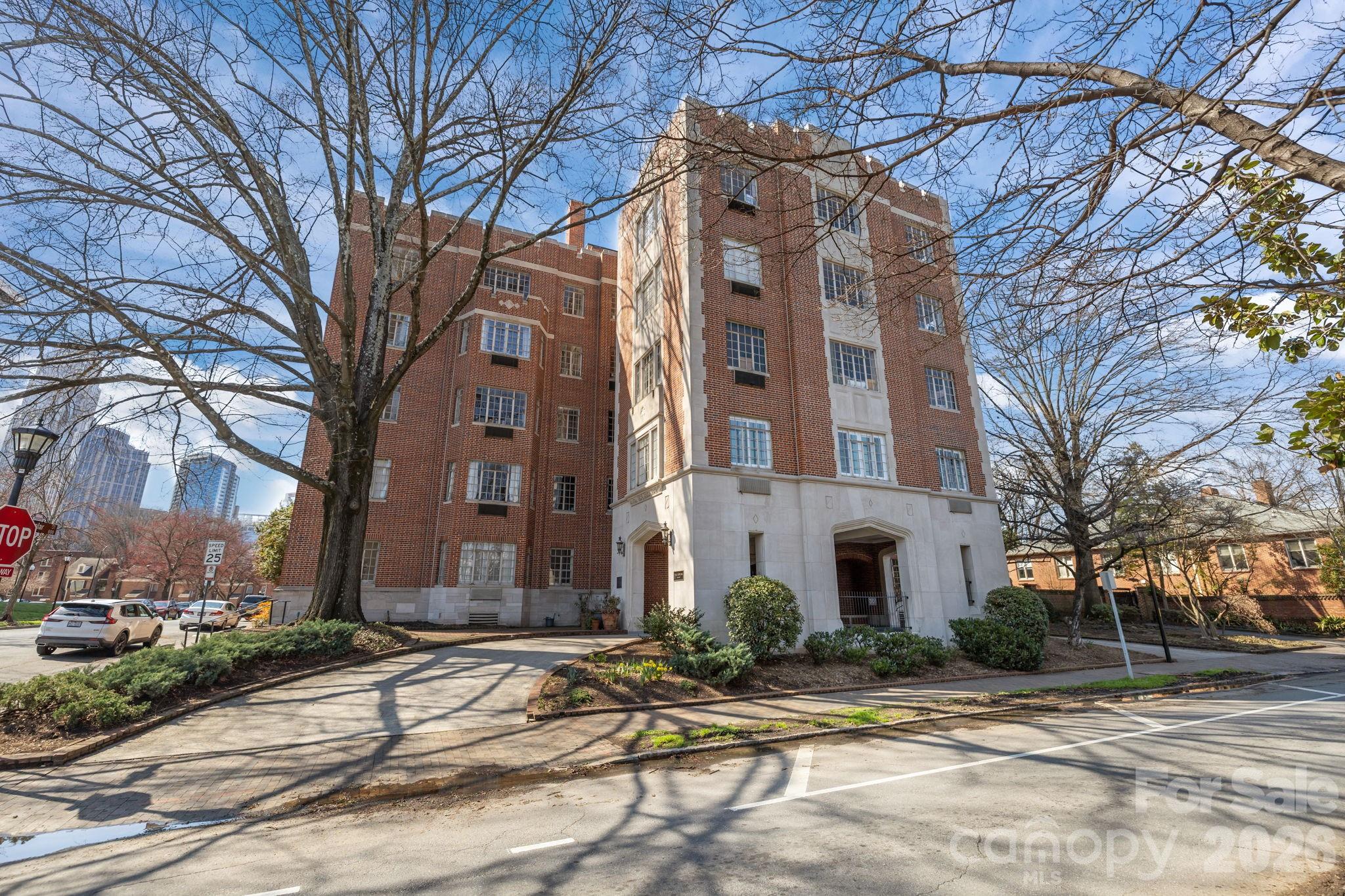 301 W 10th Street #308 — Charlotte
