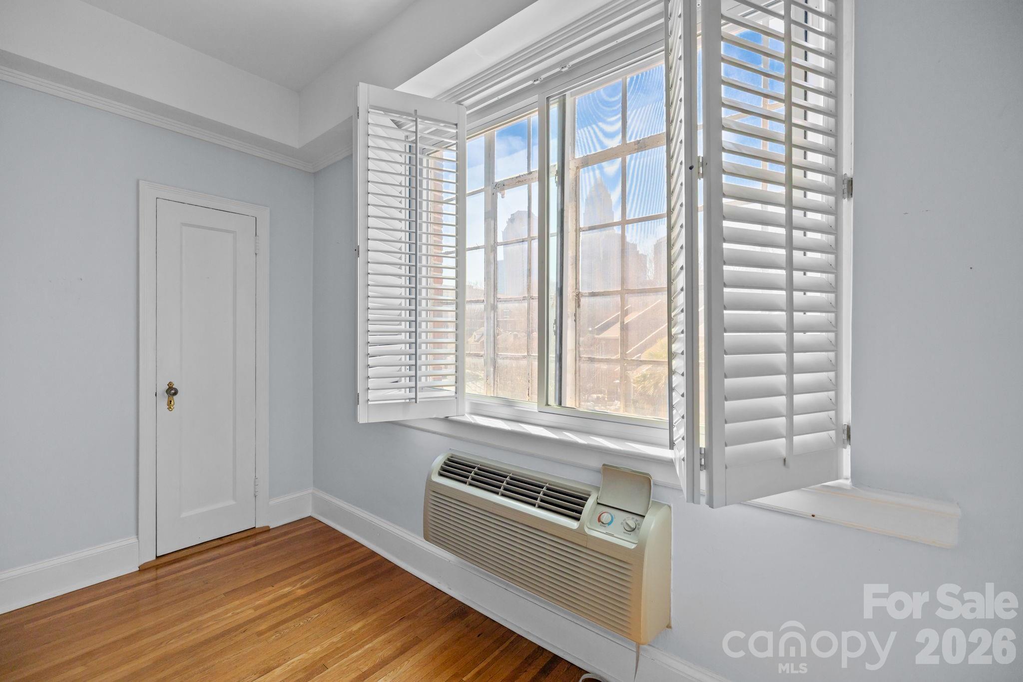 301 W 10th Street #308 — Charlotte