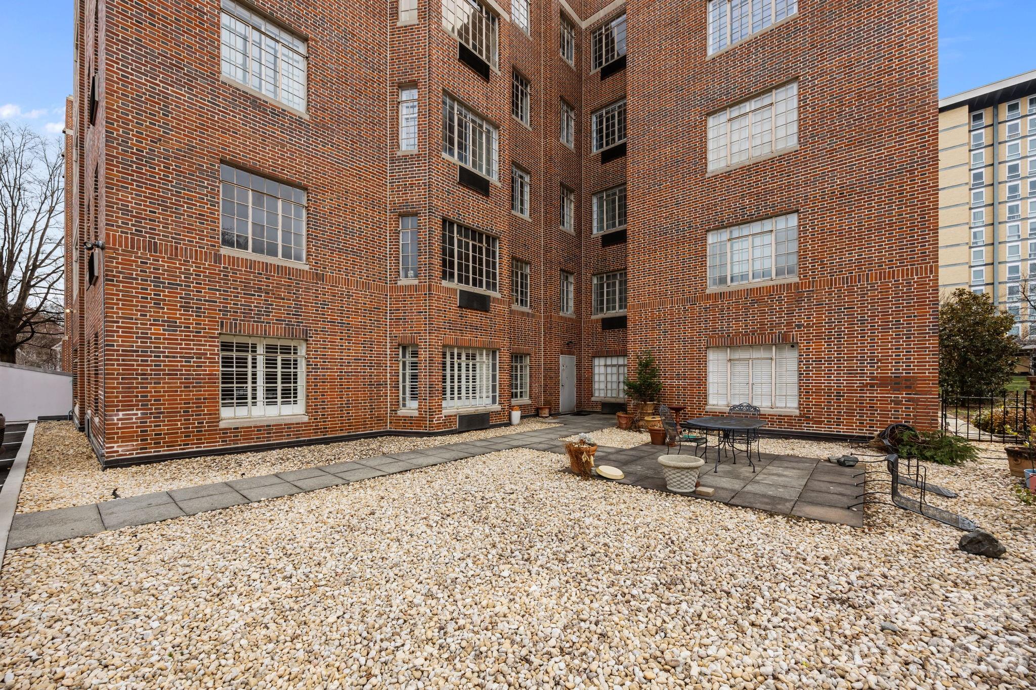 301 W 10th Street #308 — Charlotte