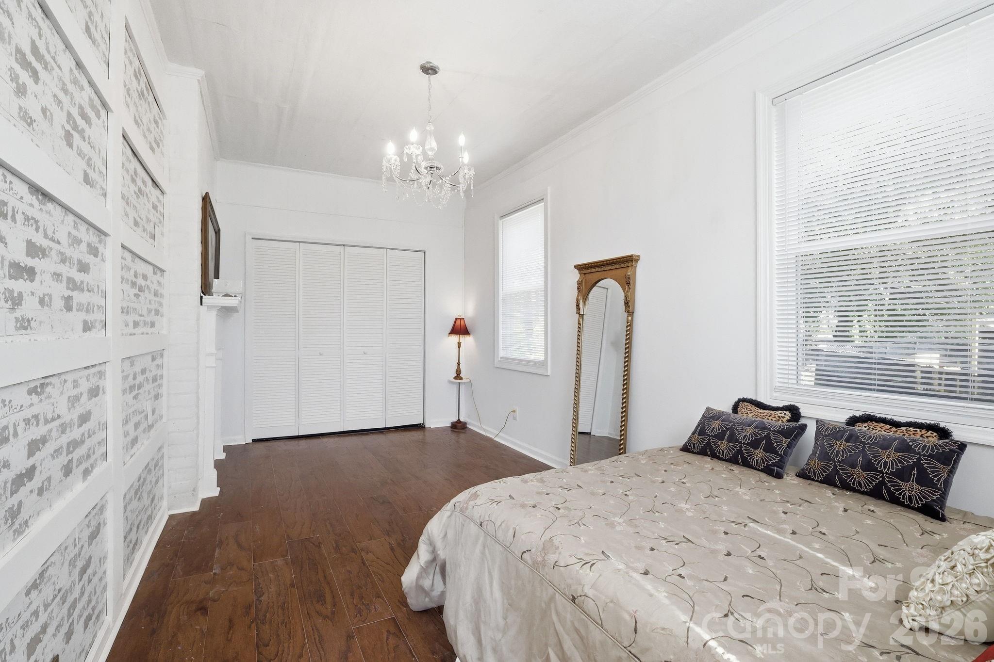 1407 Mimosa Lane — Lenoir