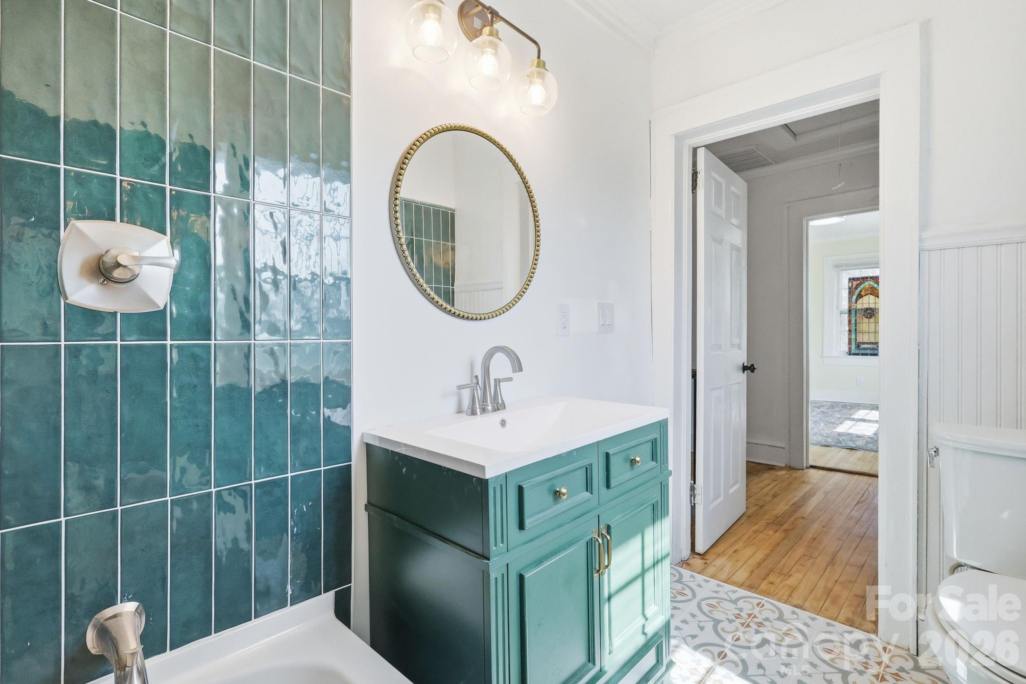 1407 Mimosa Lane — Lenoir