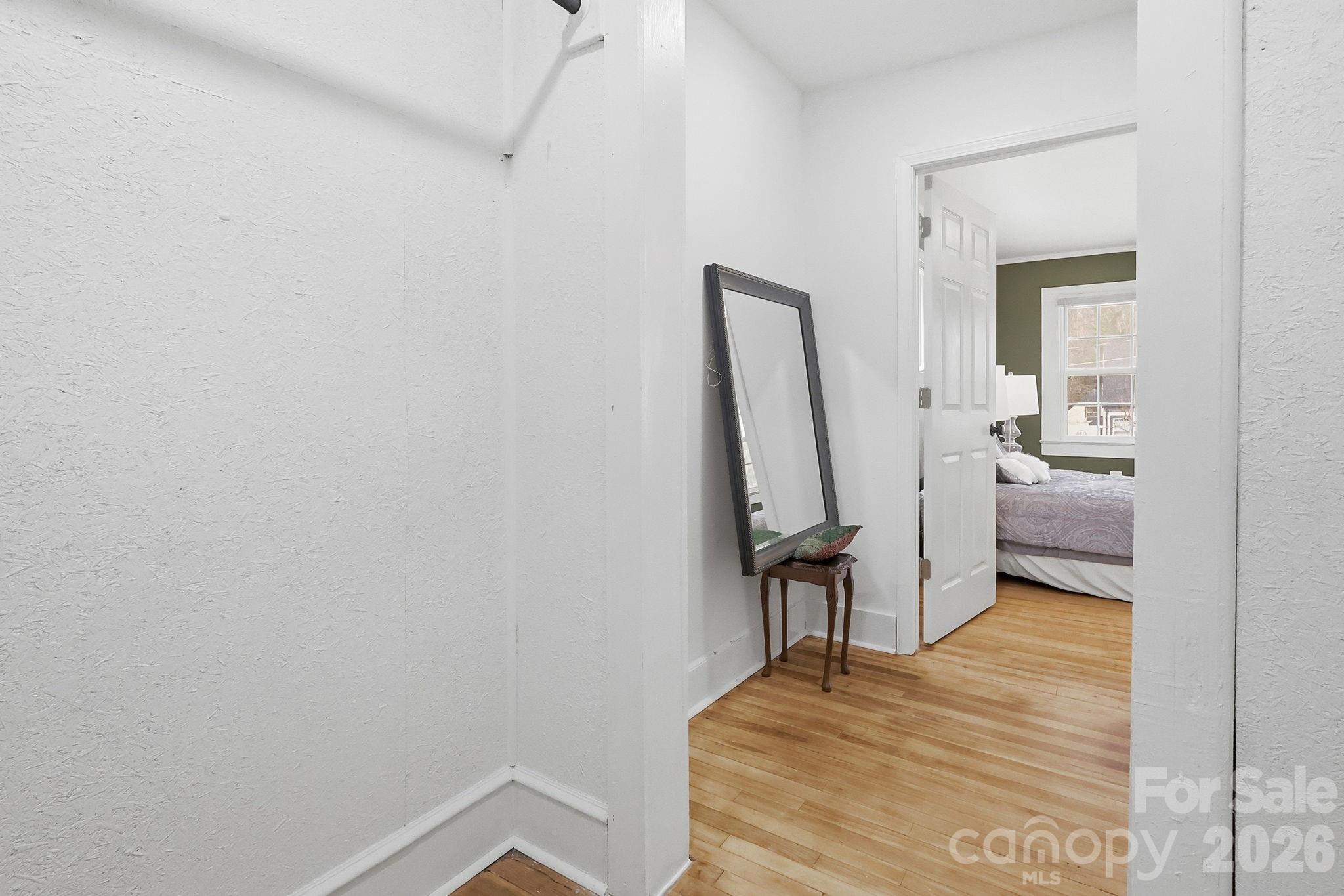 1407 Mimosa Lane — Lenoir