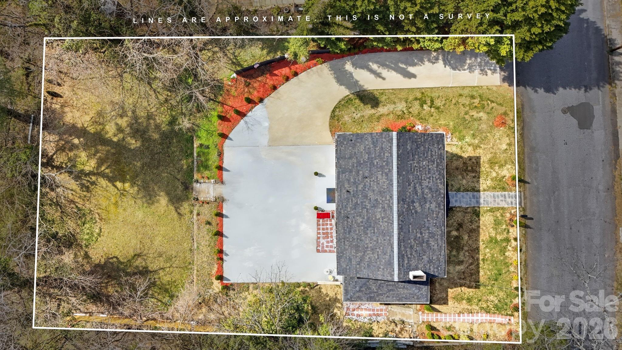 1407 Mimosa Lane — Lenoir