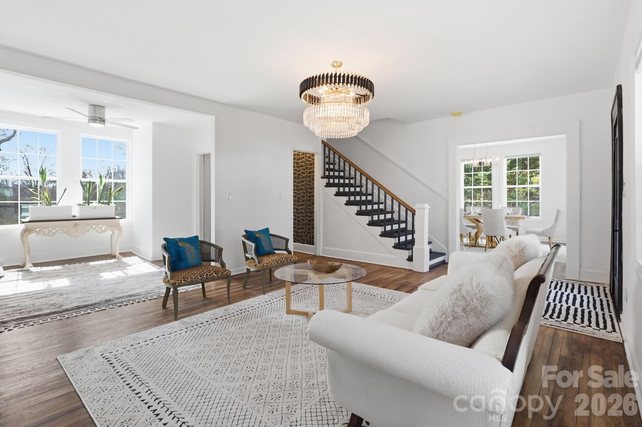 1407 Mimosa Lane — Lenoir