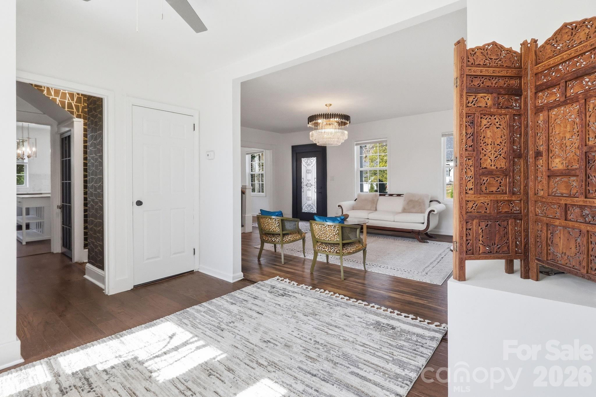 1407 Mimosa Lane — Lenoir