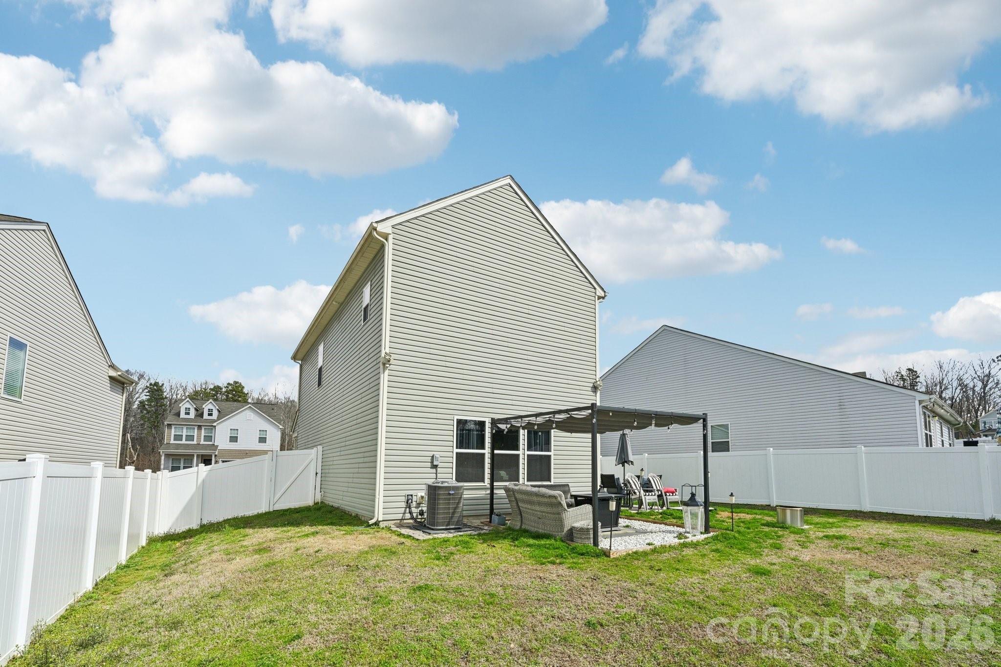 832 Newfound Hollow Drive — Charlotte