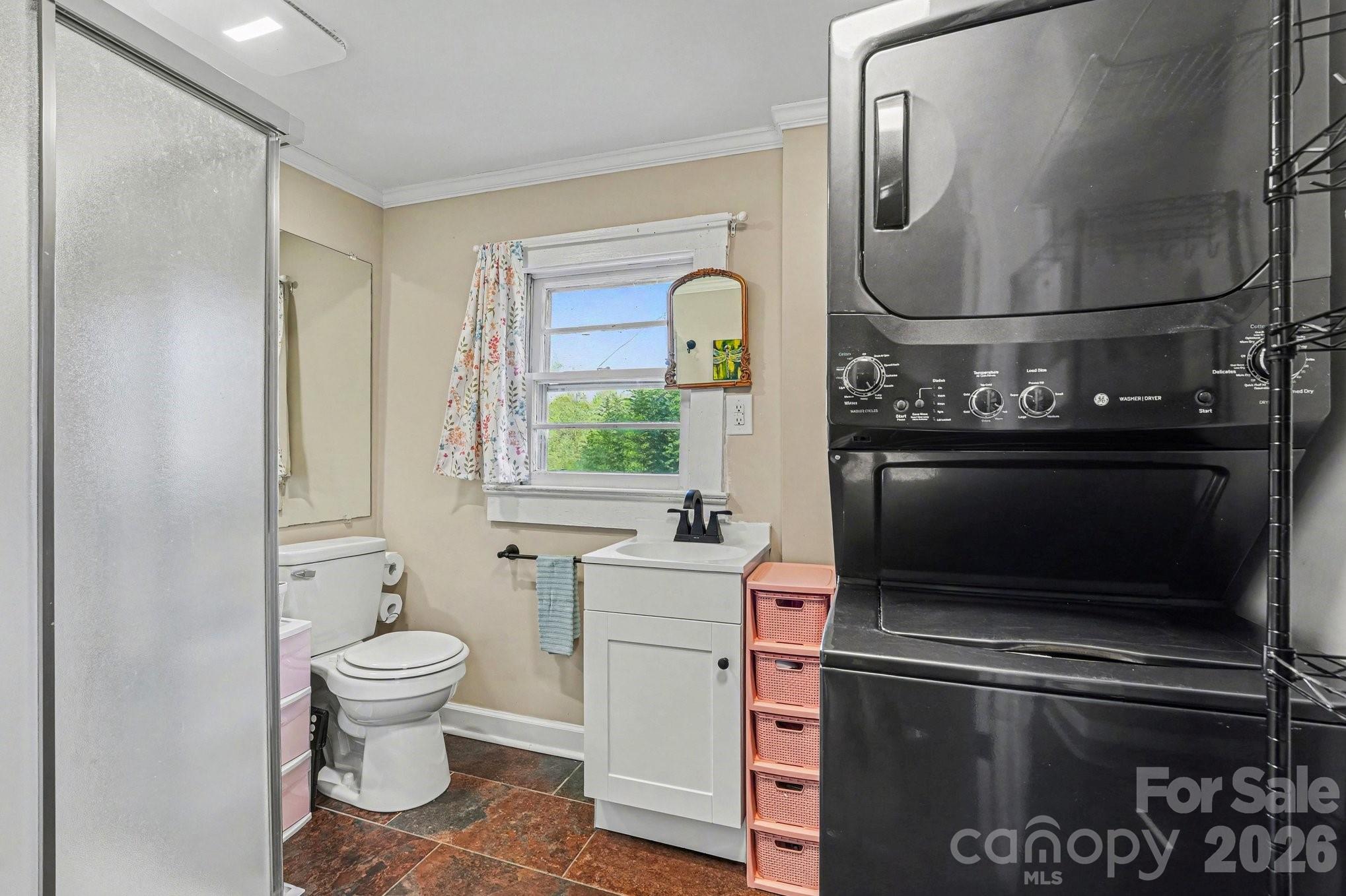 224 E Catawba Avenue — Mooresville