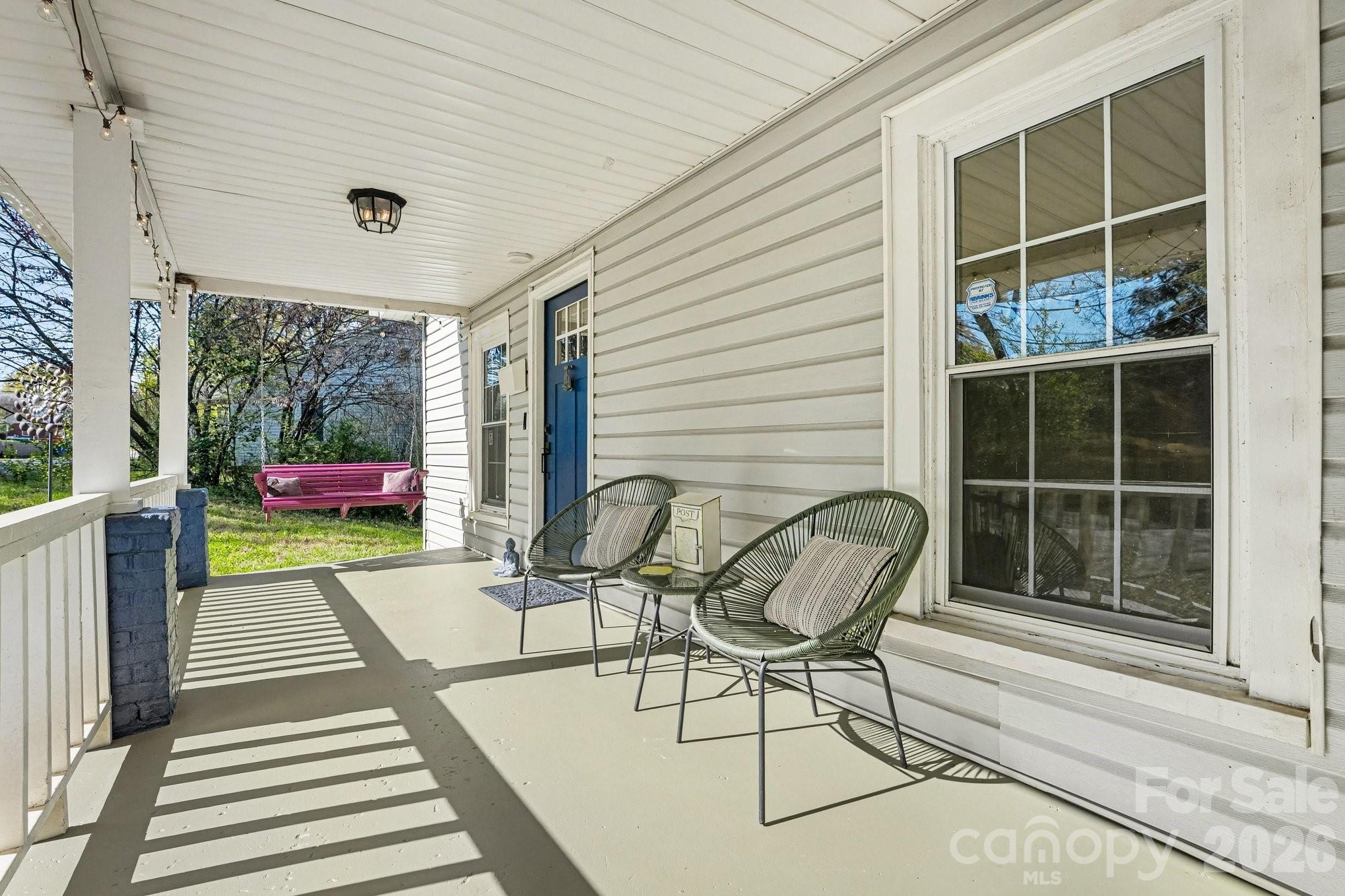 224 E Catawba Avenue — Mooresville