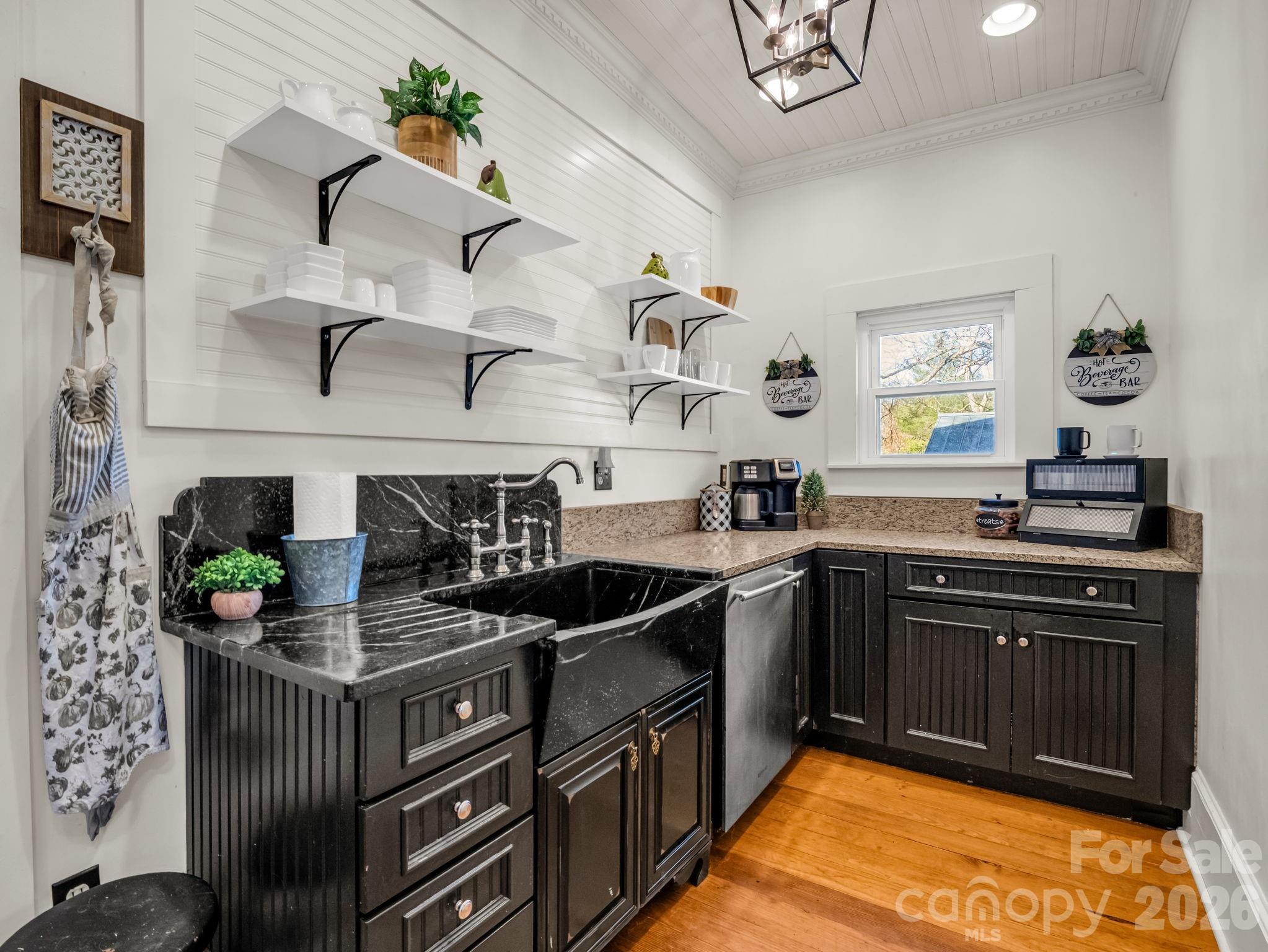 219 Stoney Mountain Road — Hendersonville