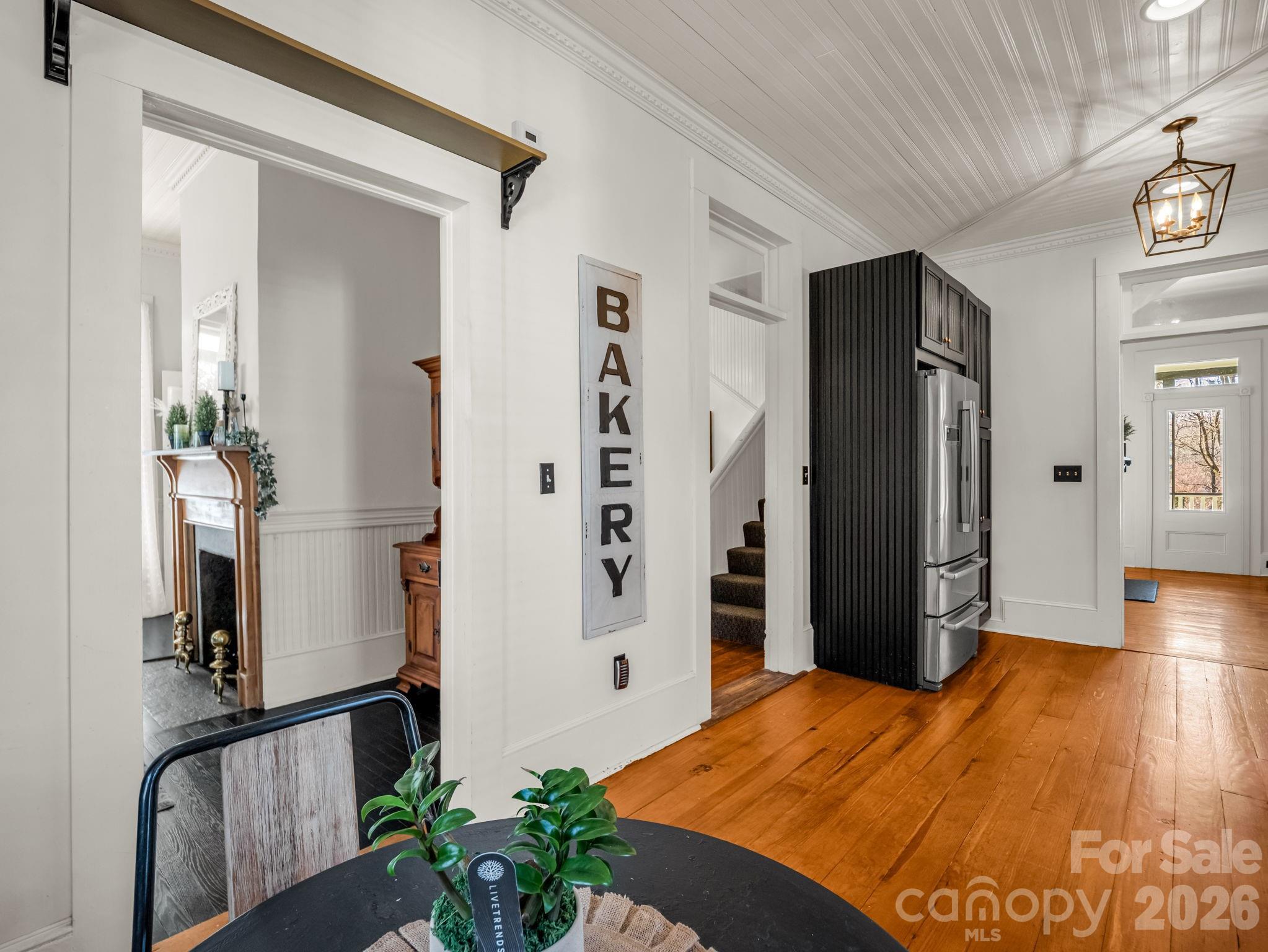 219 Stoney Mountain Road — Hendersonville