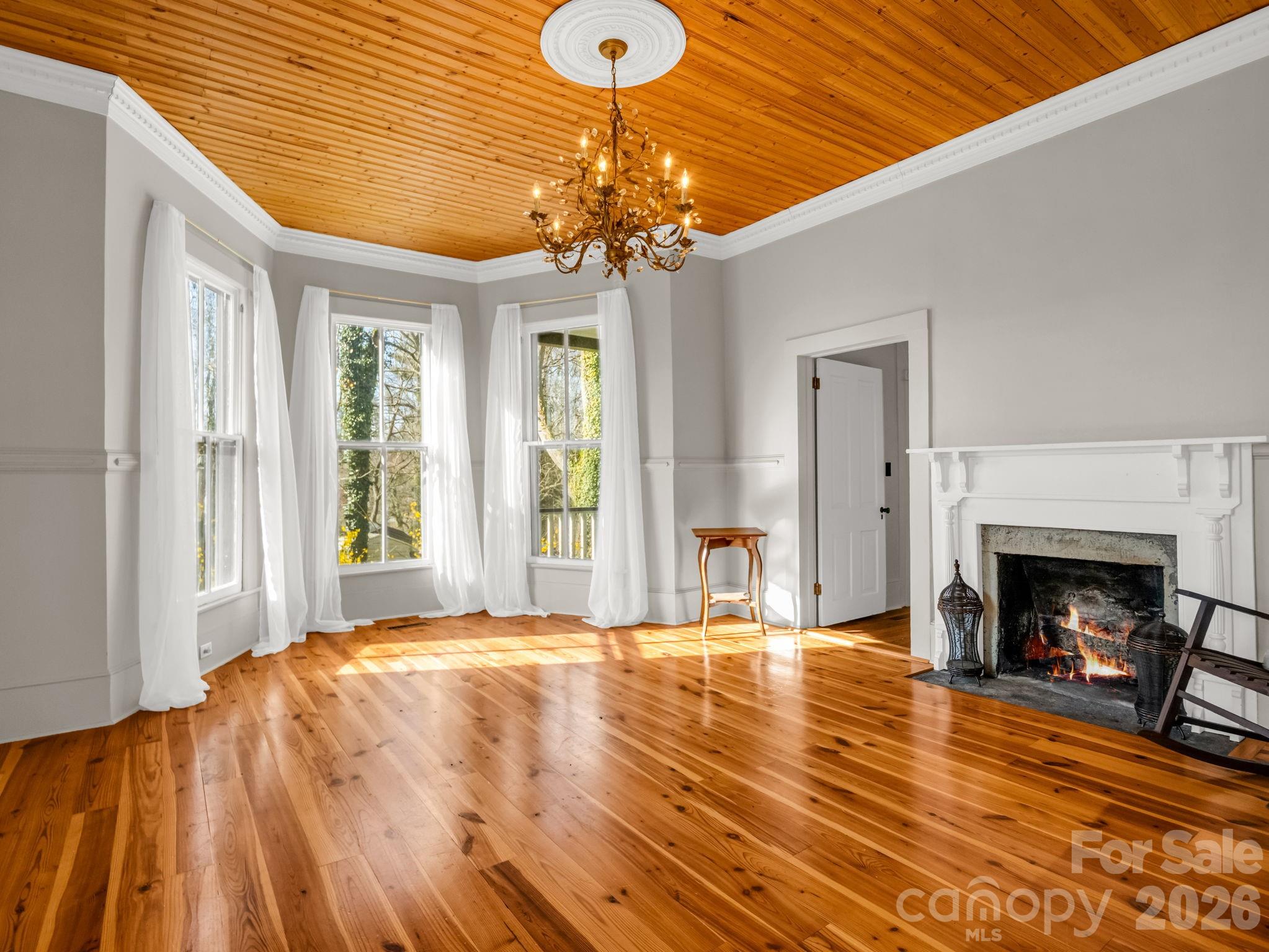 219 Stoney Mountain Road — Hendersonville