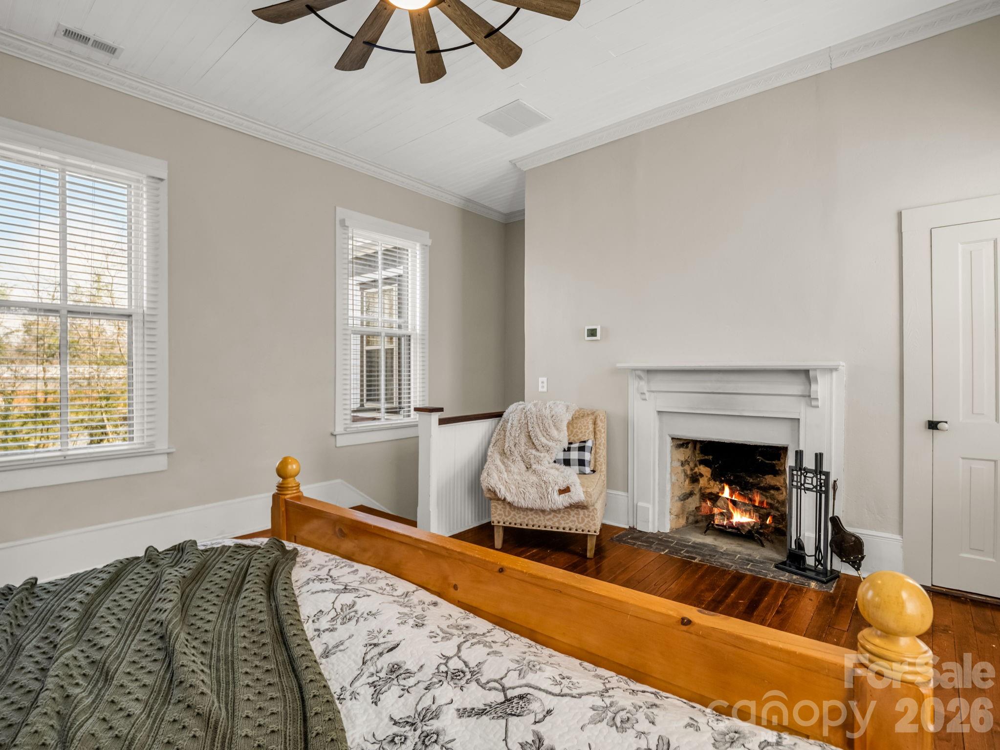 219 Stoney Mountain Road — Hendersonville