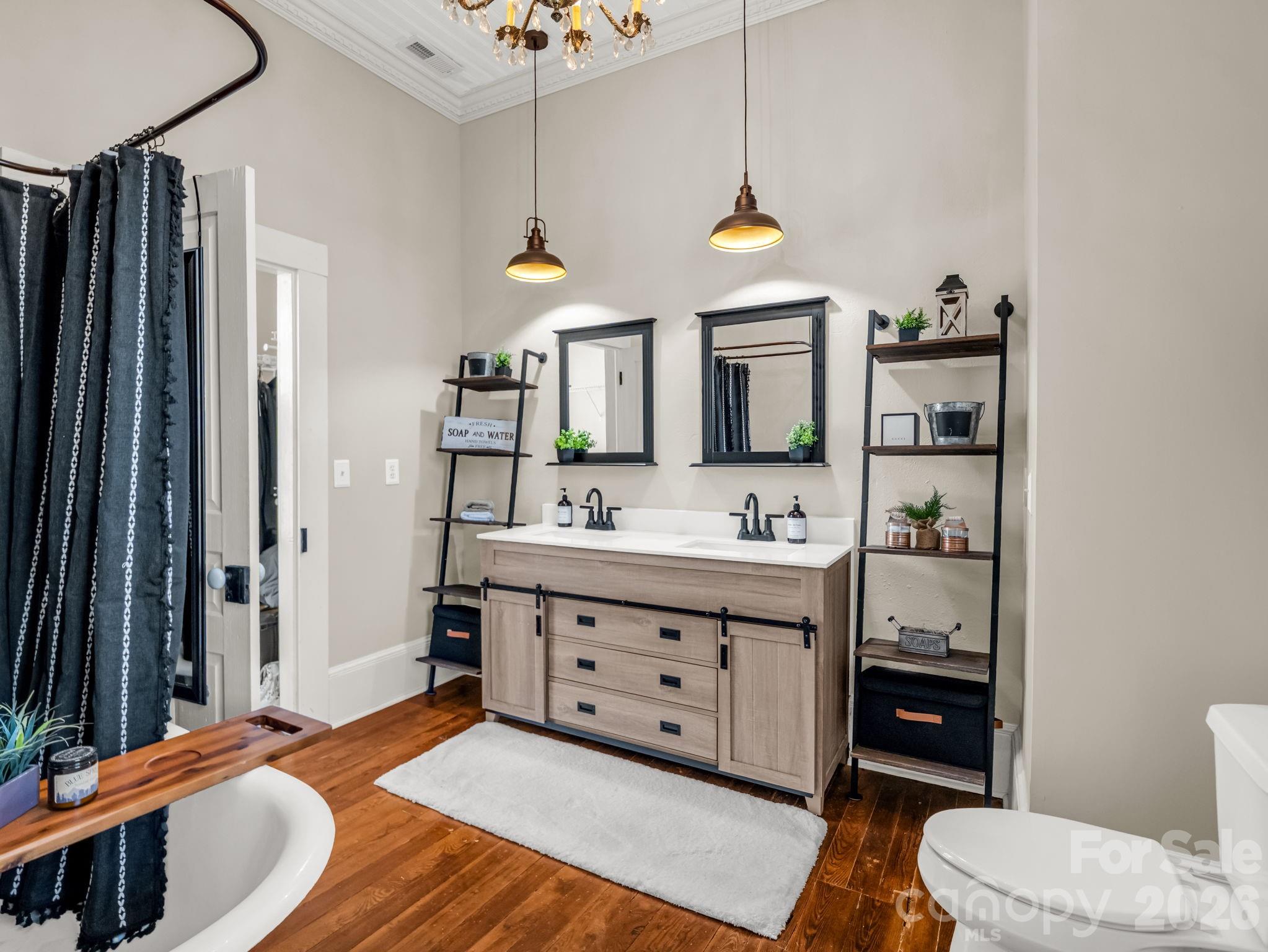 219 Stoney Mountain Road — Hendersonville
