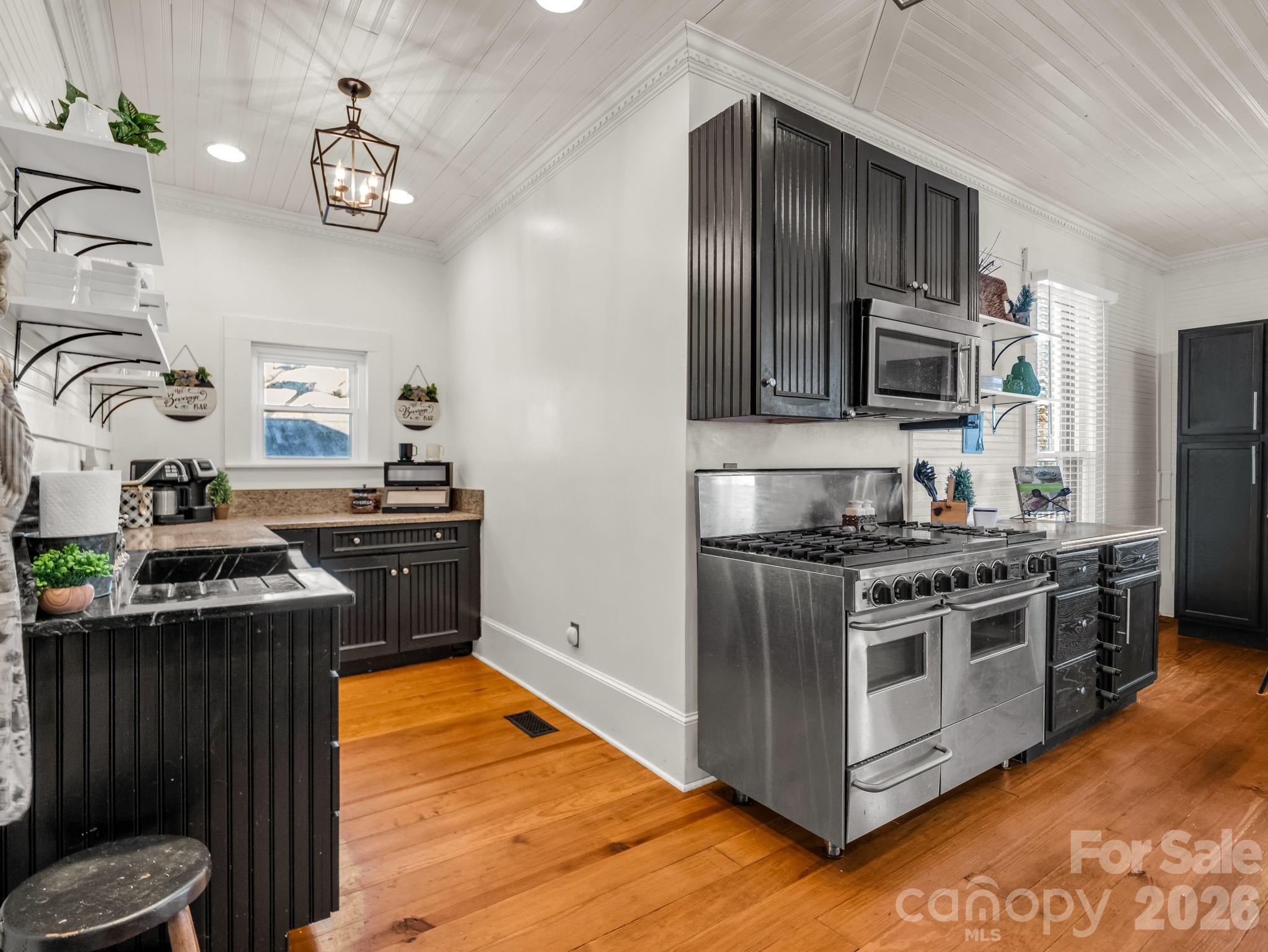 219 Stoney Mountain Road — Hendersonville