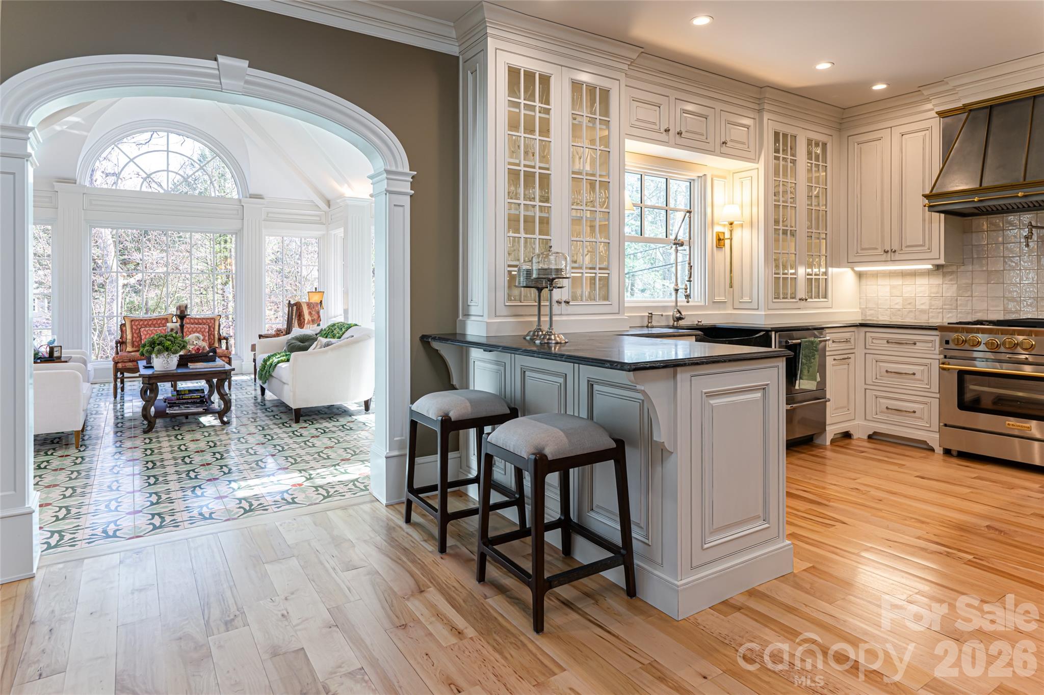 40 Forest Road — Asheville