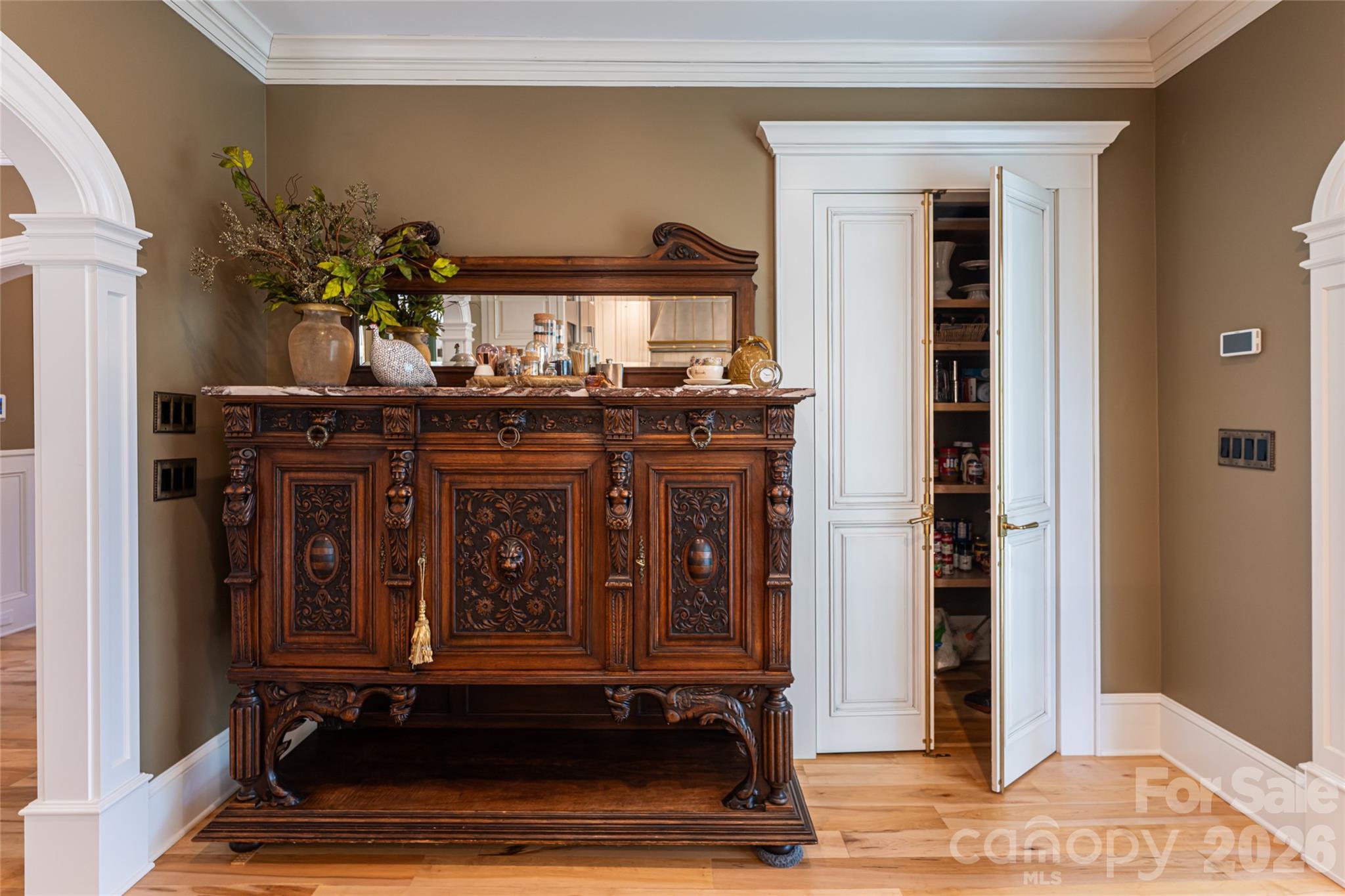 40 Forest Road — Asheville