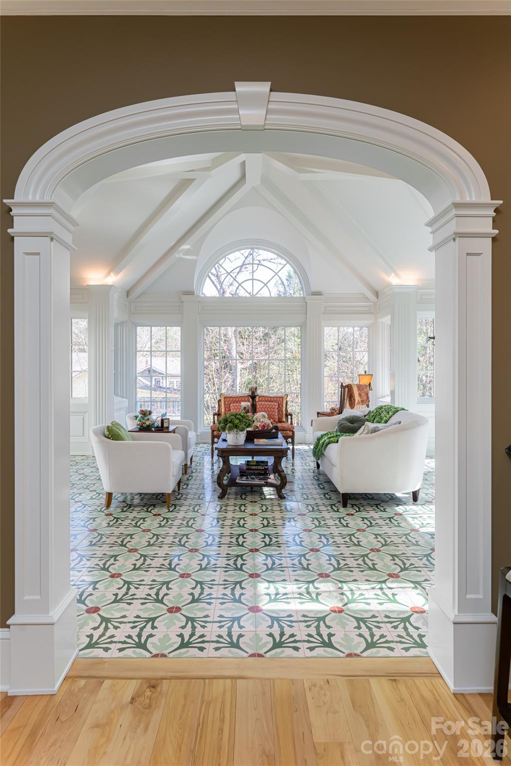 40 Forest Road — Asheville