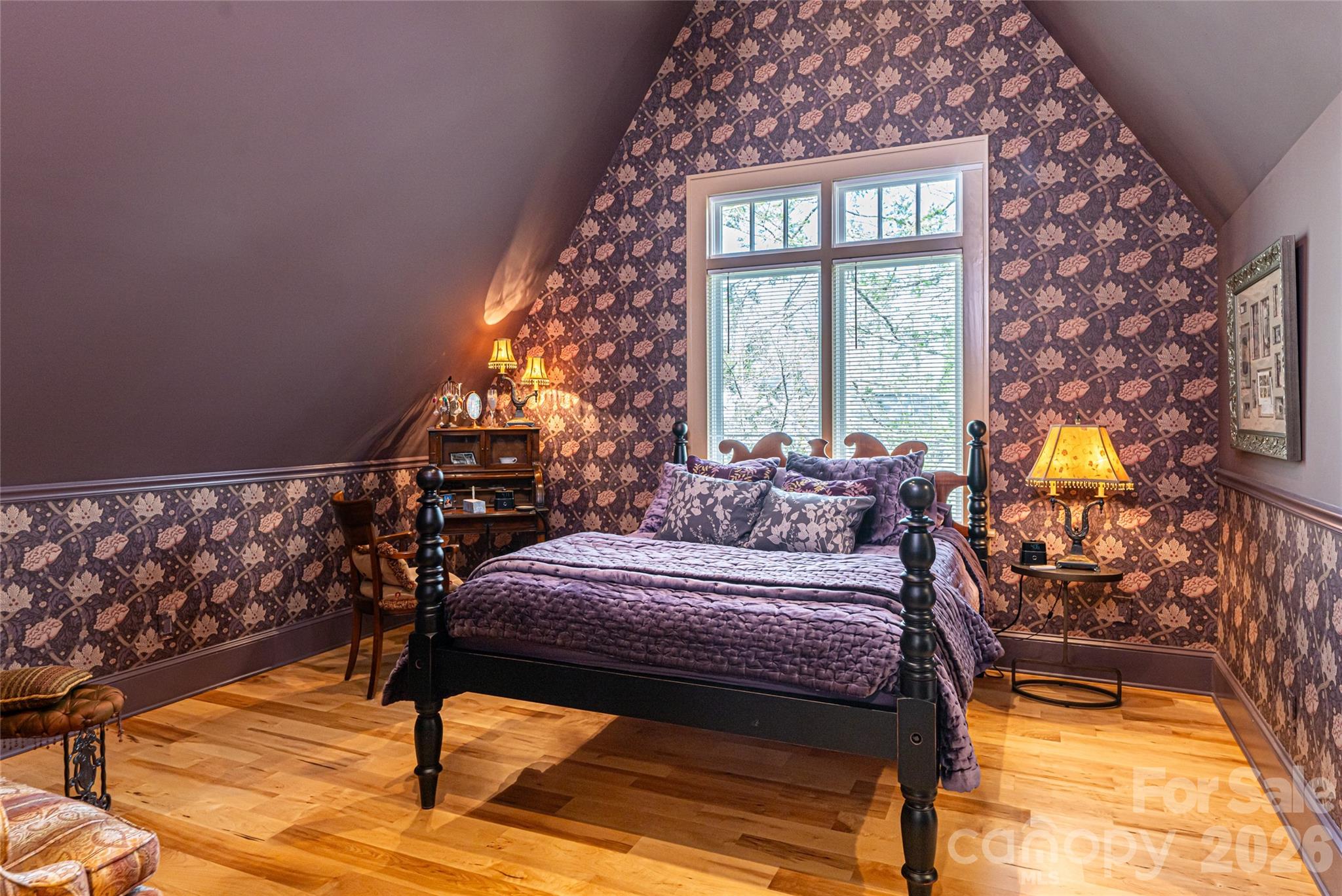40 Forest Road — Asheville