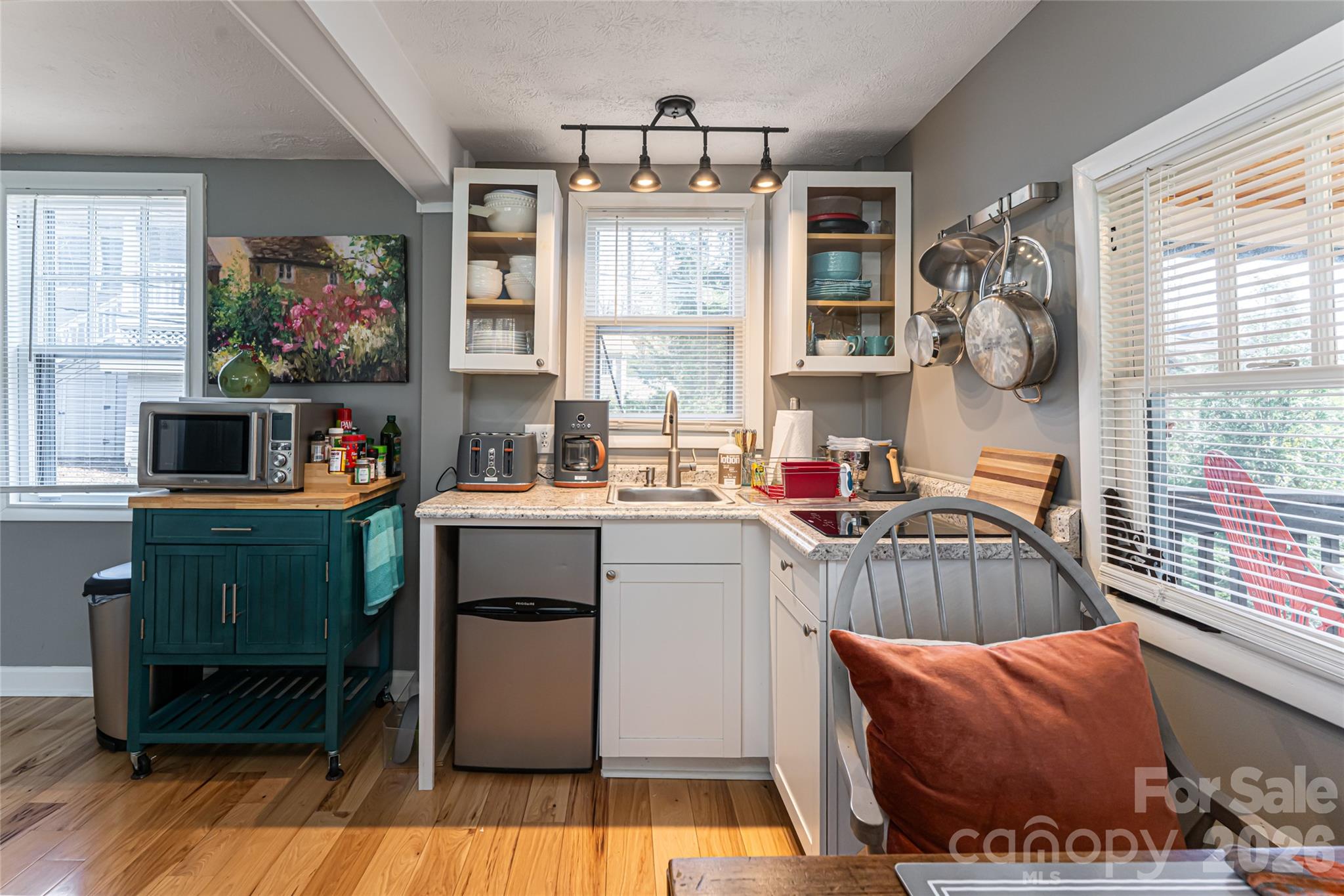 40 Forest Road — Asheville