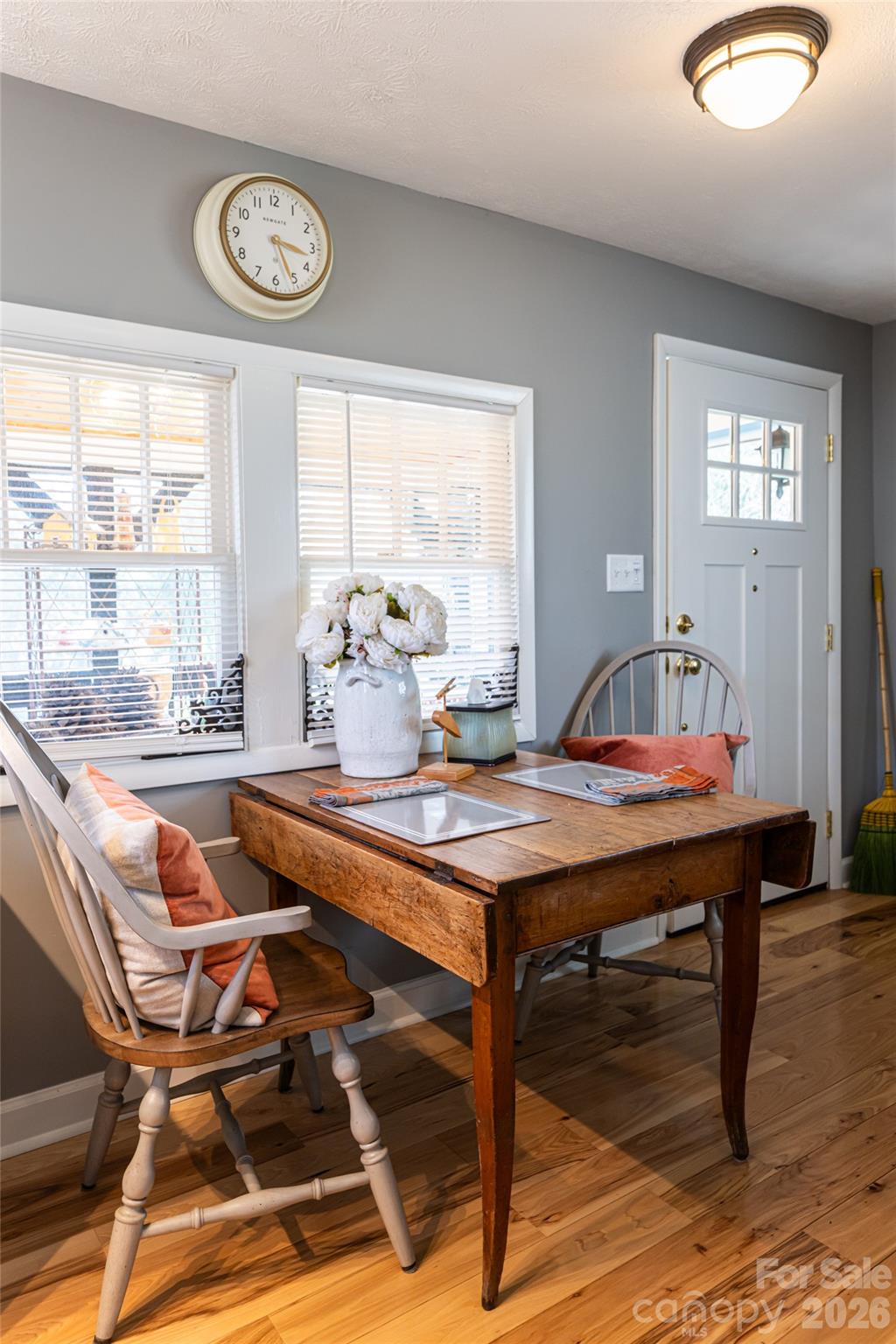 40 Forest Road — Asheville