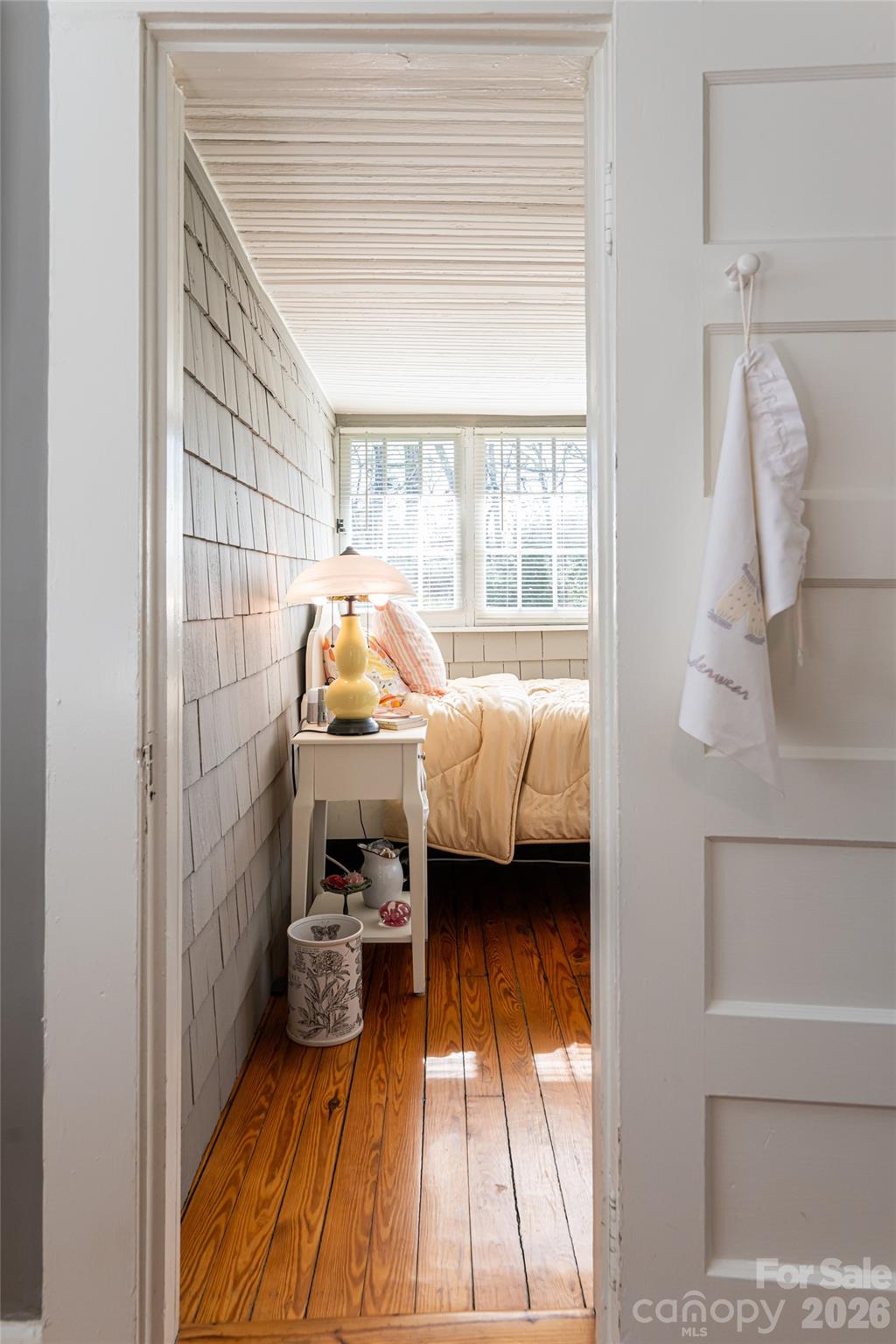 40 Forest Road — Asheville