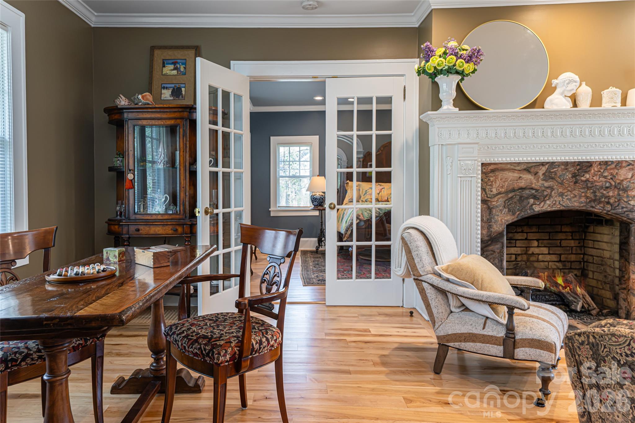 40 Forest Road — Asheville