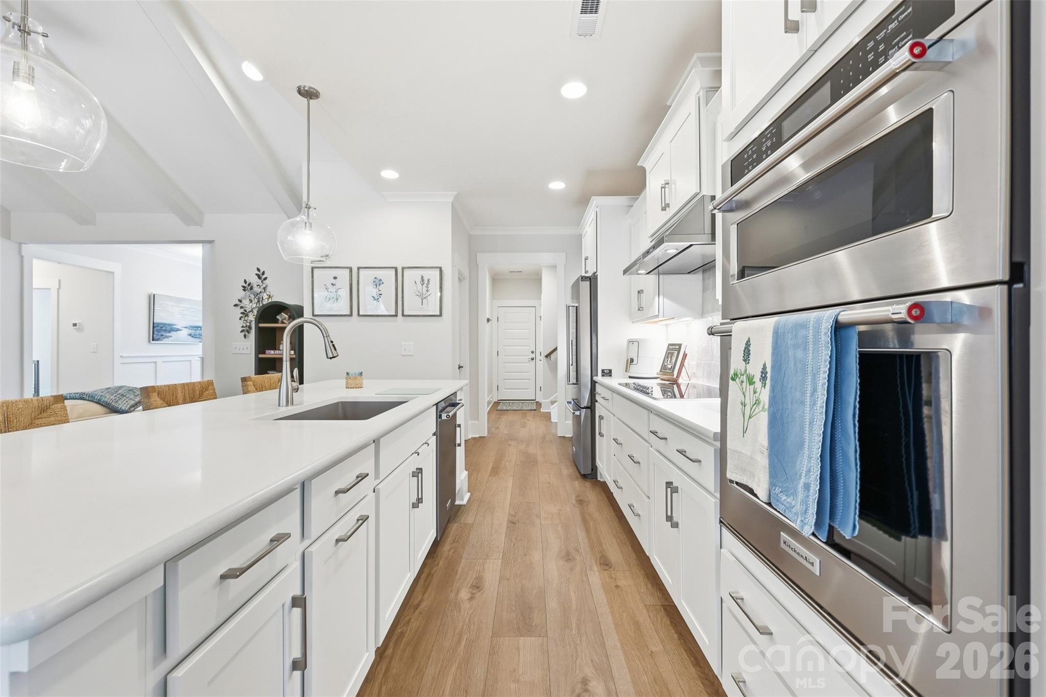 1064 SW Mayfair Way — Sunset Beach