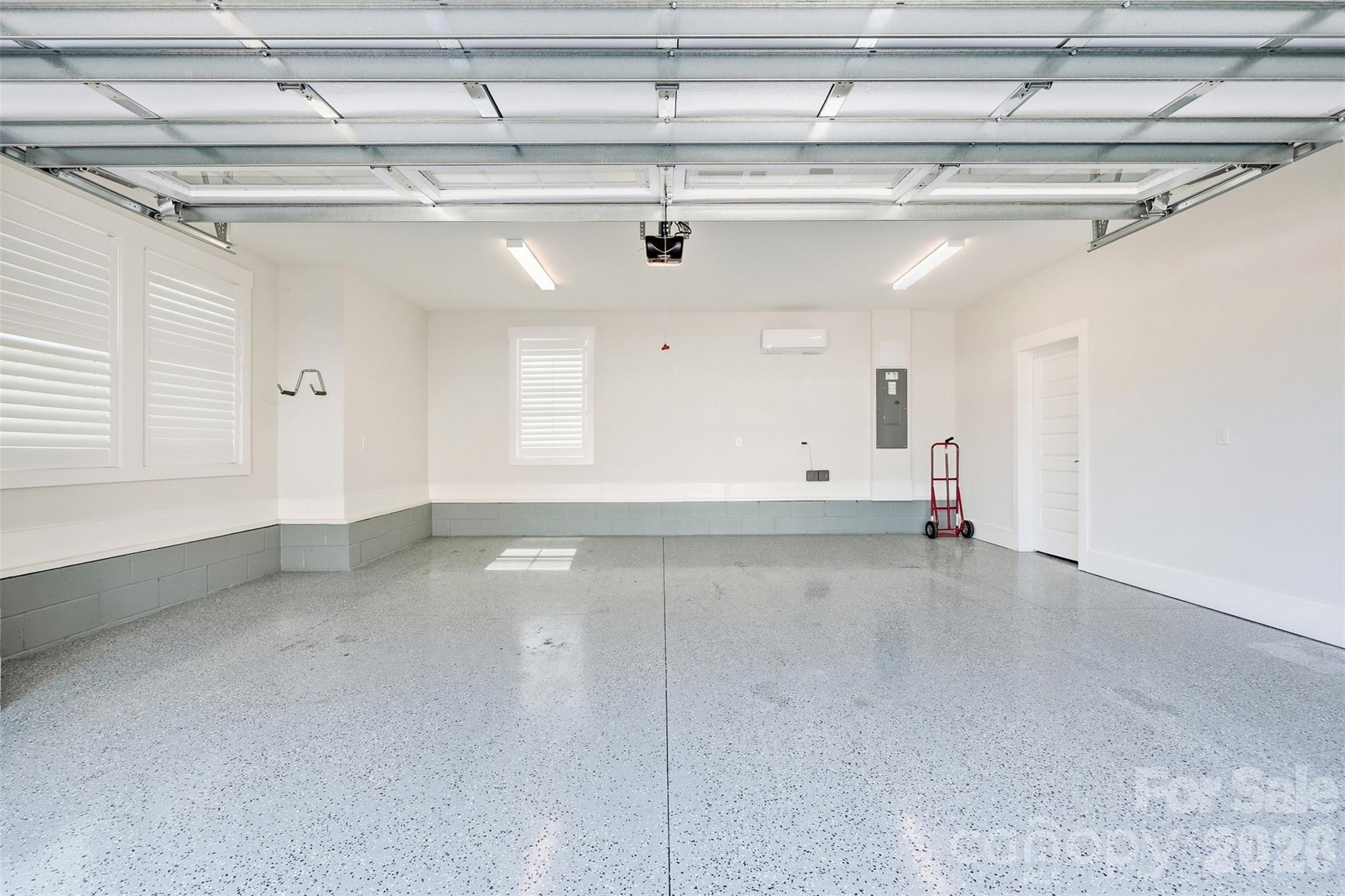1064 SW Mayfair Way — Sunset Beach