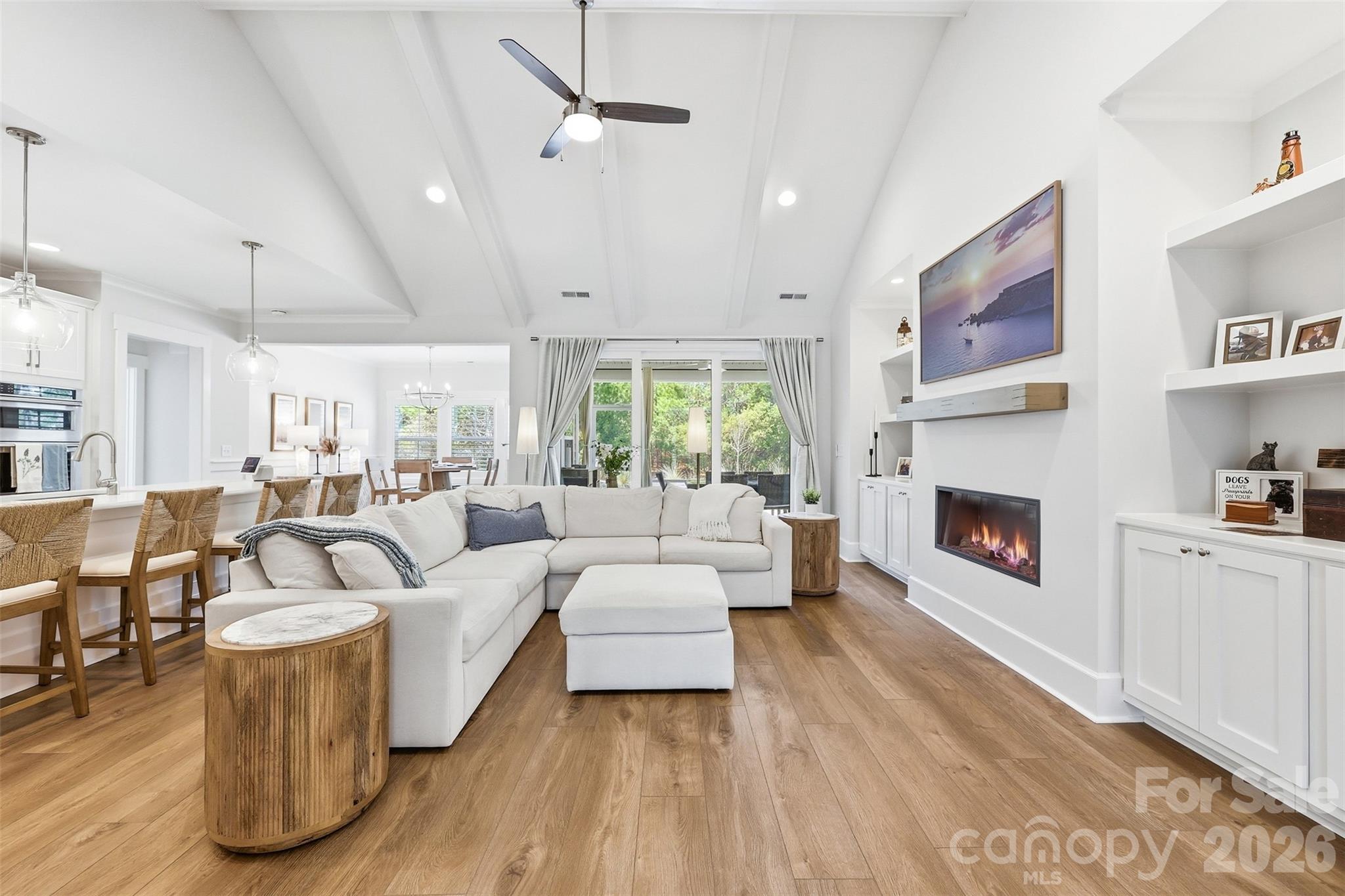1064 SW Mayfair Way — Sunset Beach