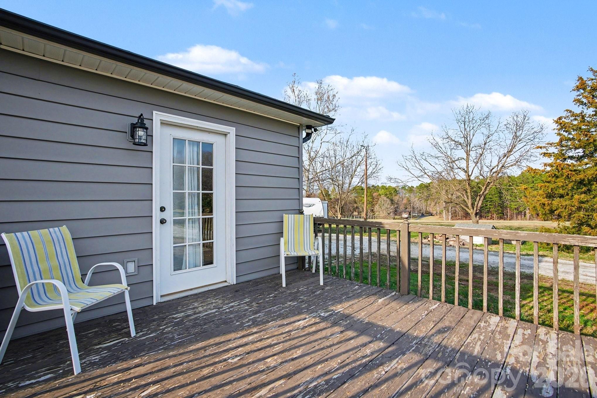 2325 Brown Road — China Grove