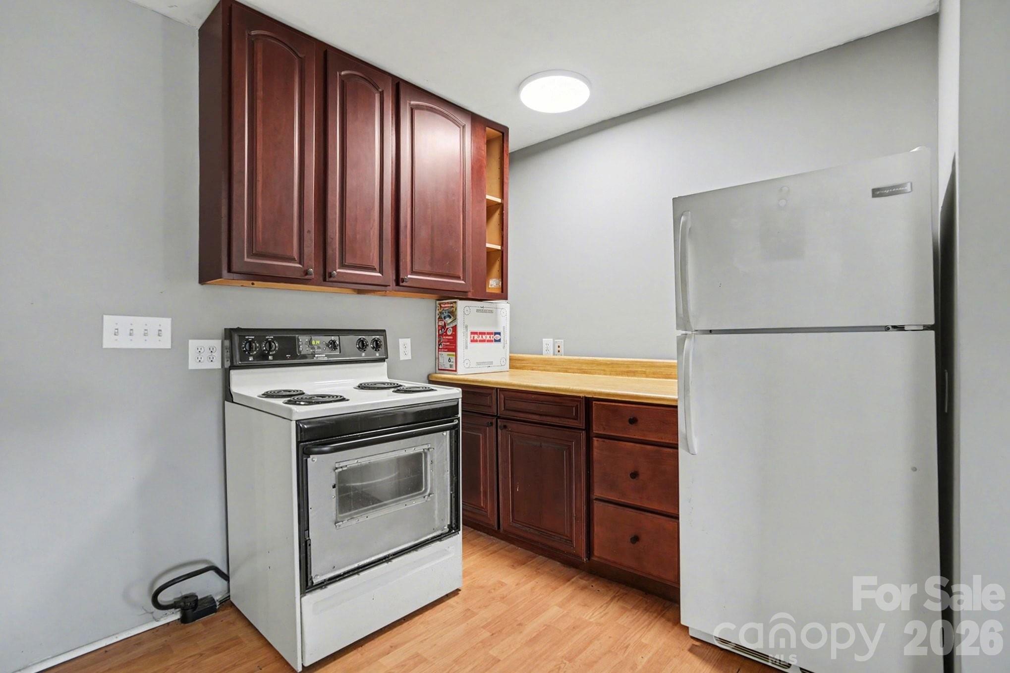 2325 Brown Road — China Grove