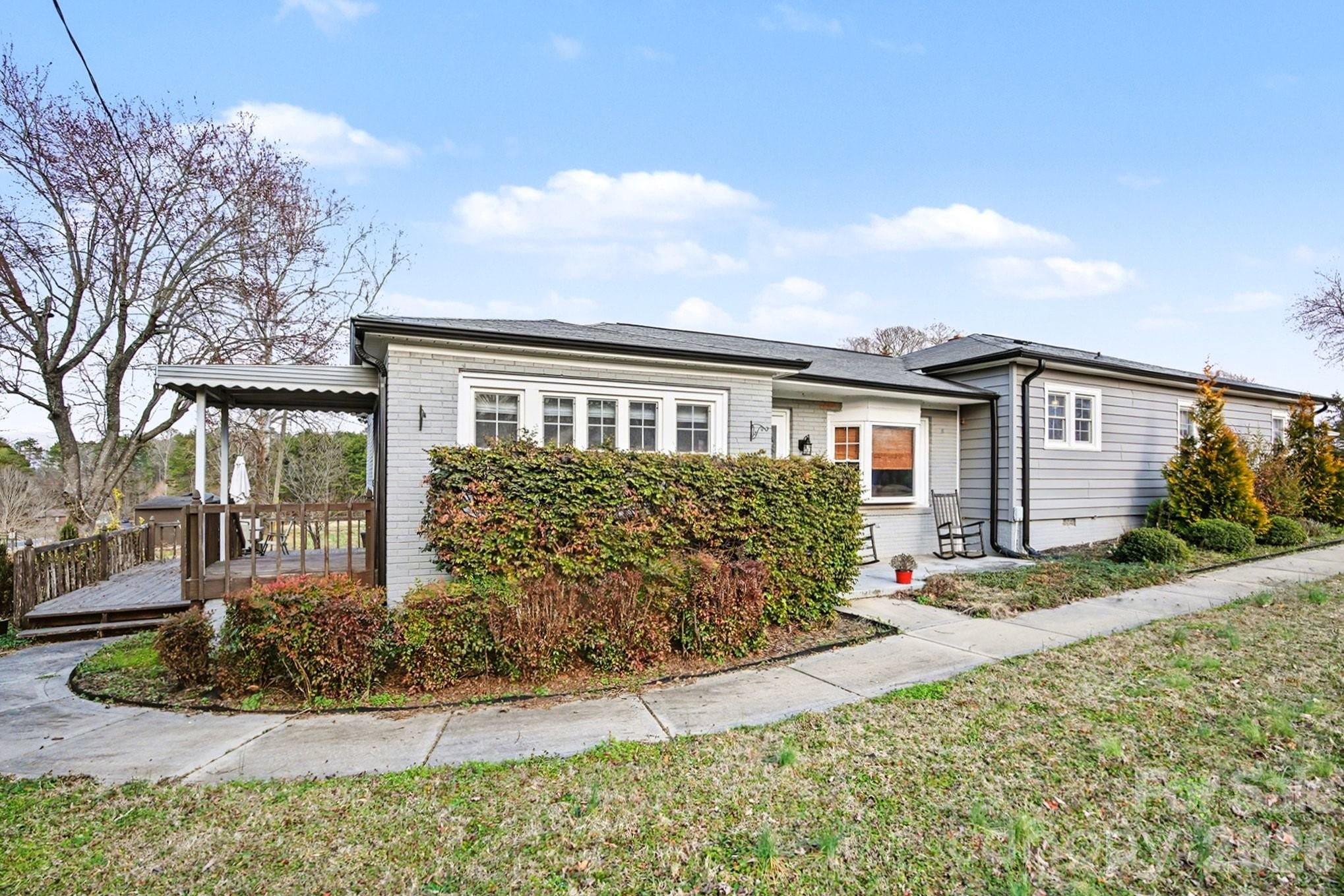 2325 Brown Road — China Grove