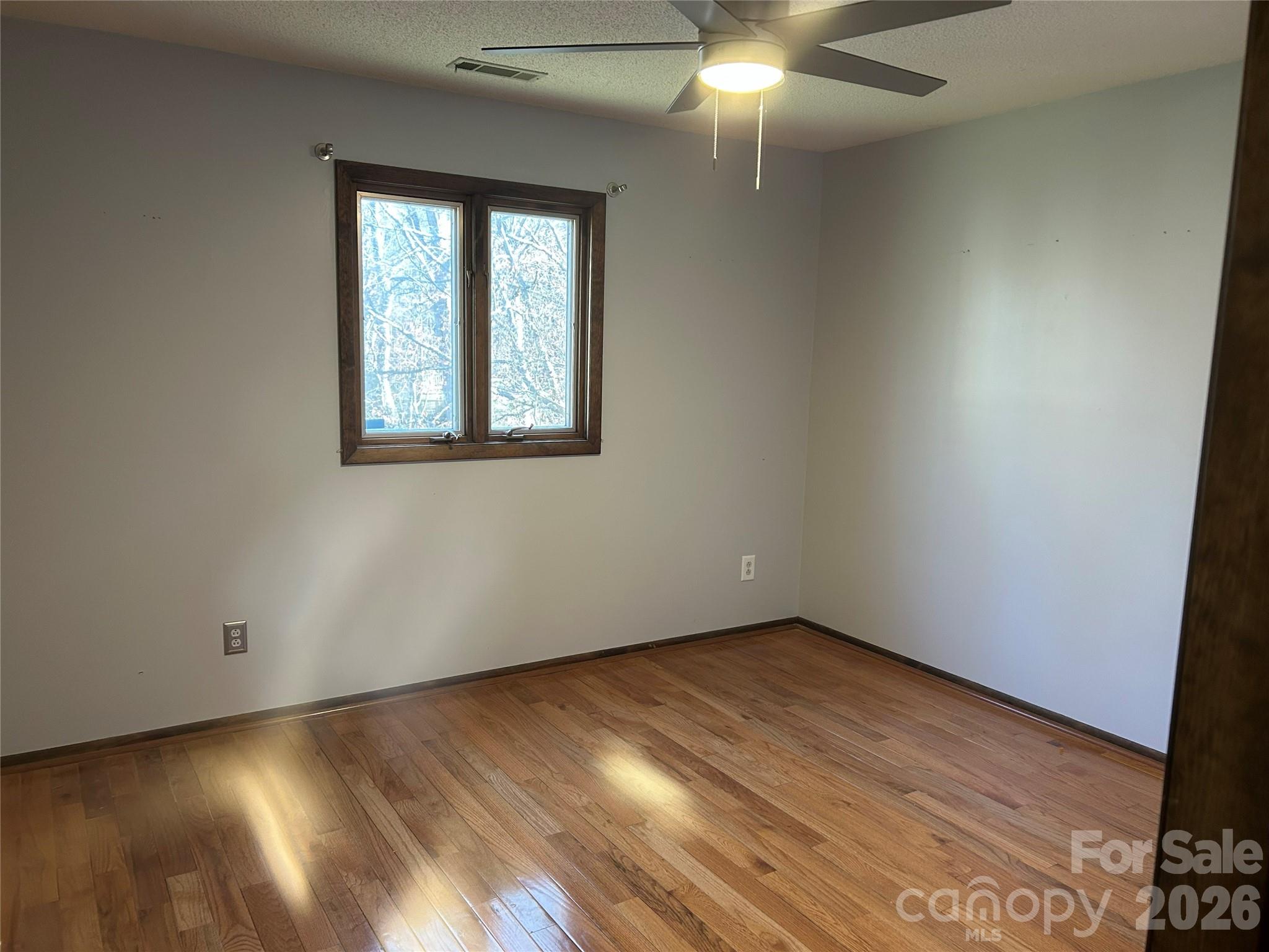 512 Forest Lane — Yadkinville