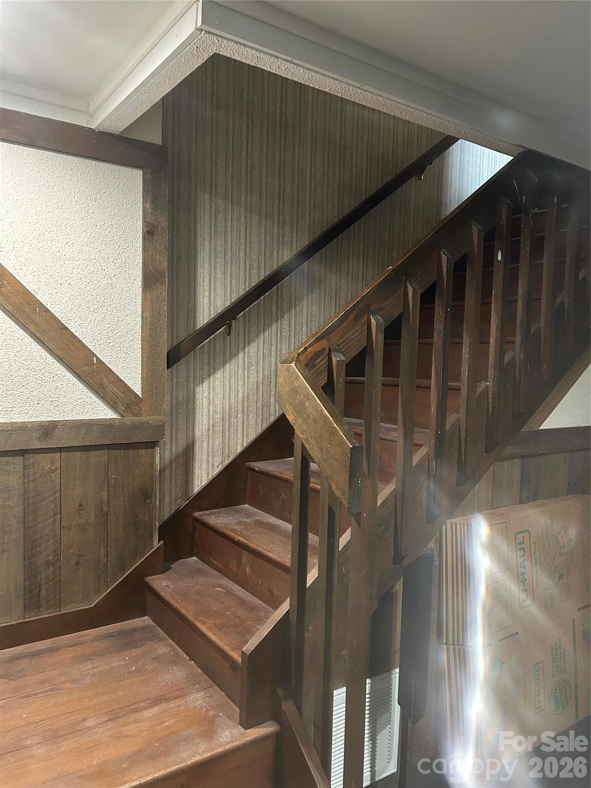 512 Forest Lane — Yadkinville