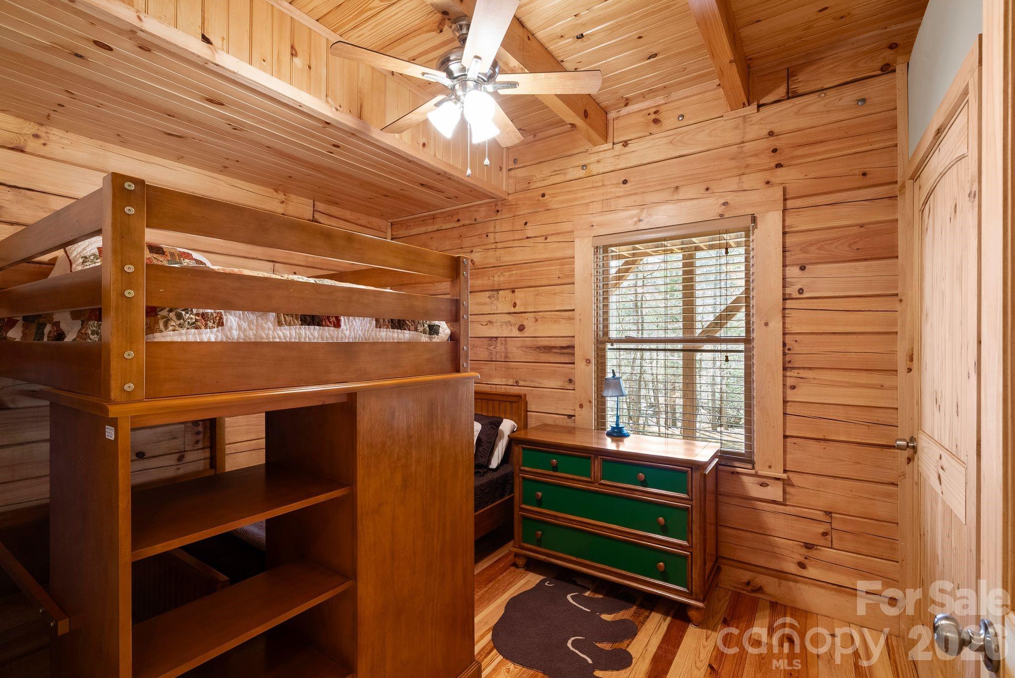 130 S Chatem Court — Union Mills