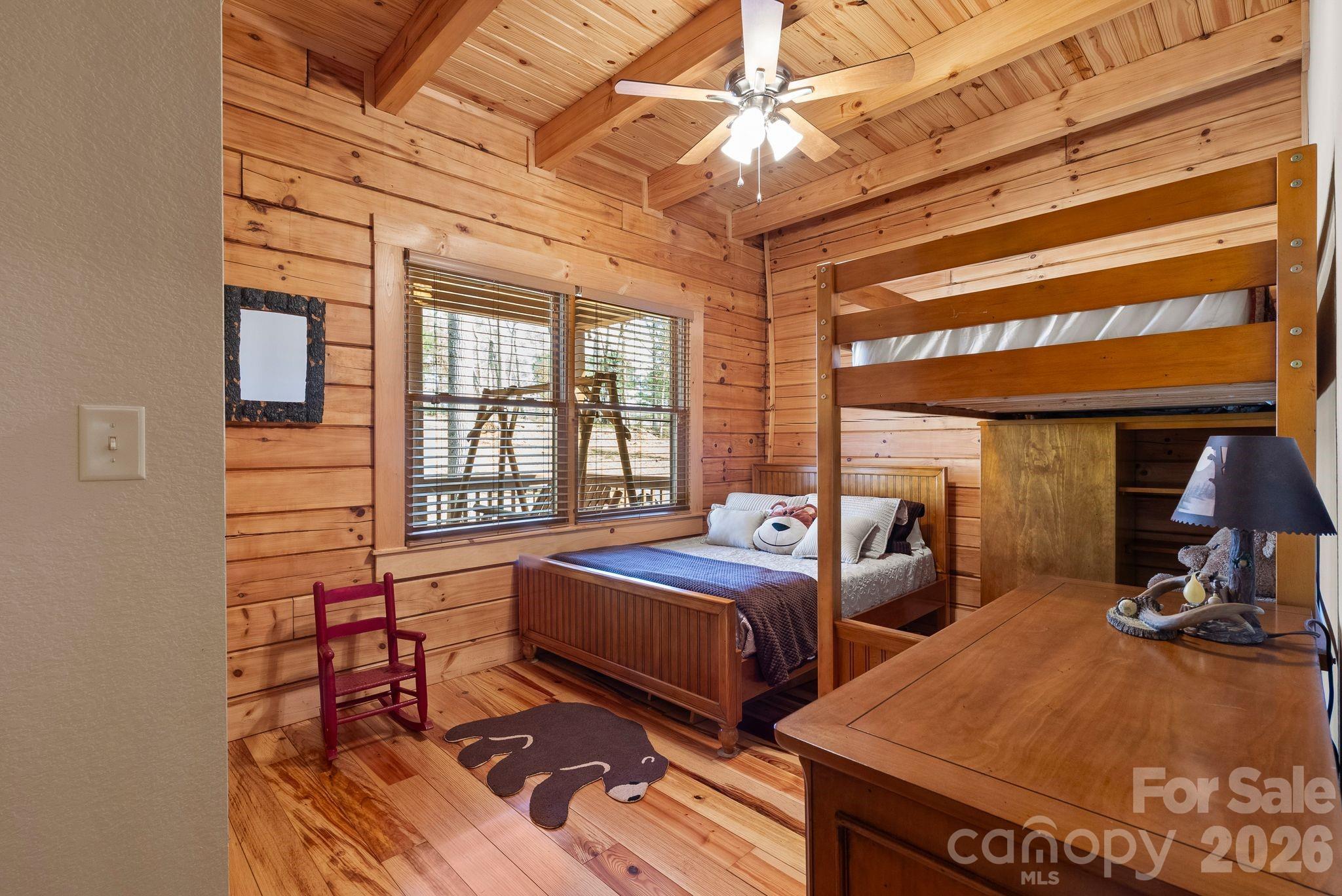 130 S Chatem Court — Union Mills
