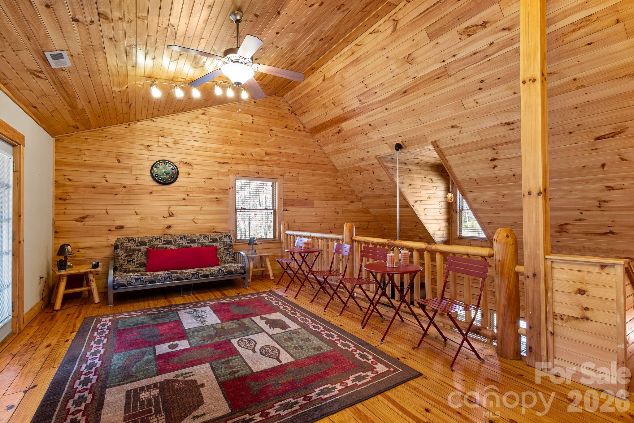 130 S Chatem Court — Union Mills