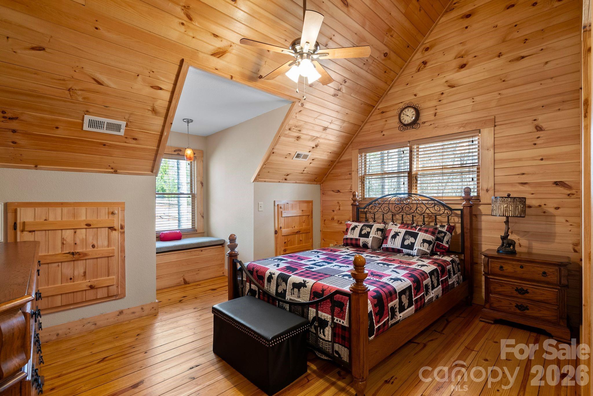 130 S Chatem Court — Union Mills