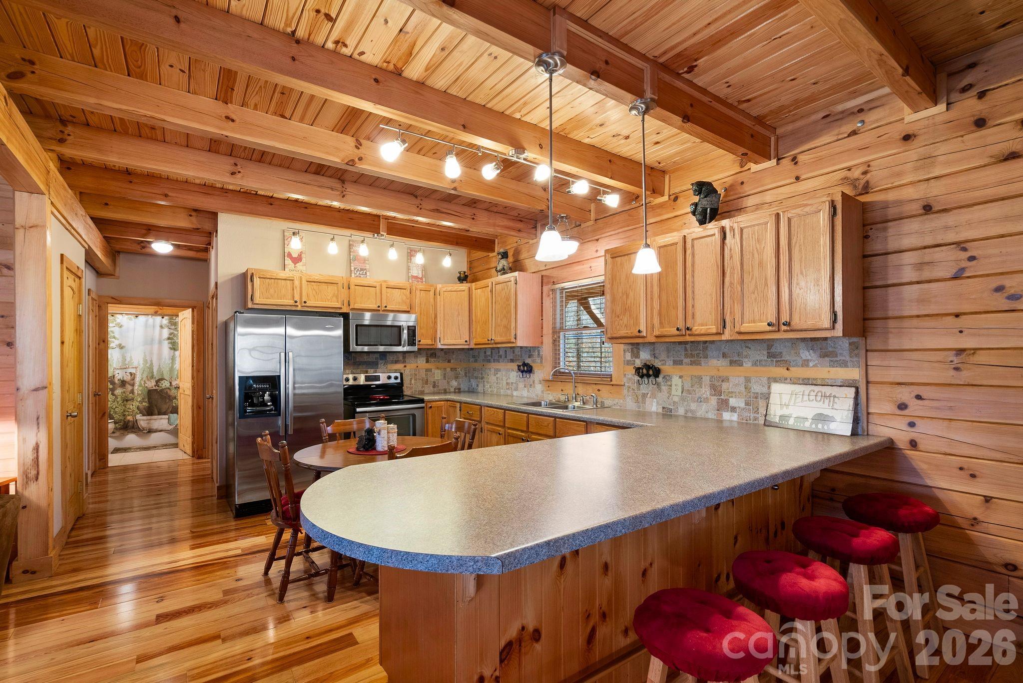 130 S Chatem Court — Union Mills