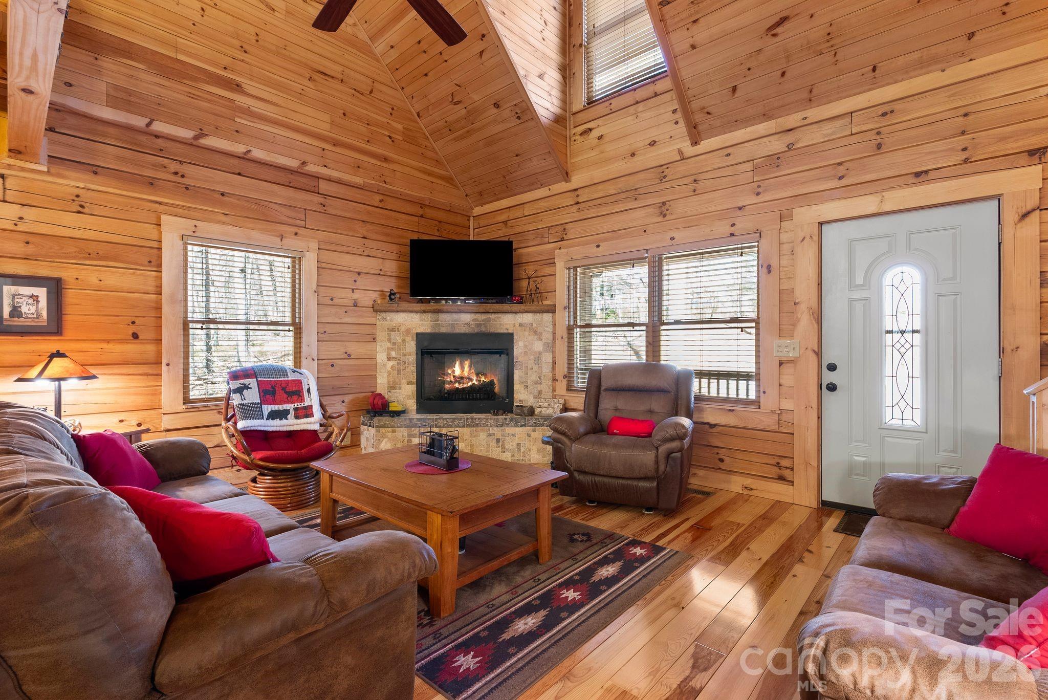 130 S Chatem Court — Union Mills